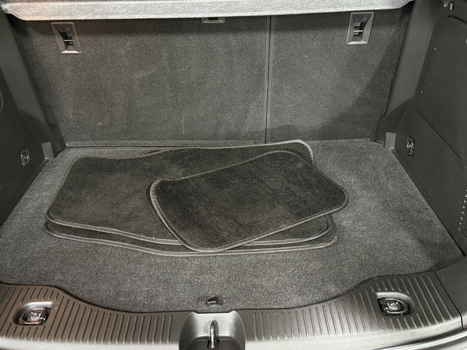 Thumbnail: 2018 Buick Encore - 6