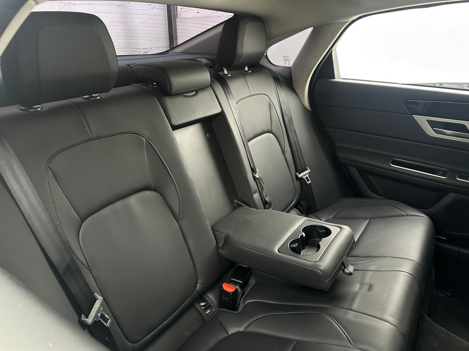 Thumbnail: 2018 Jaguar XF - 5