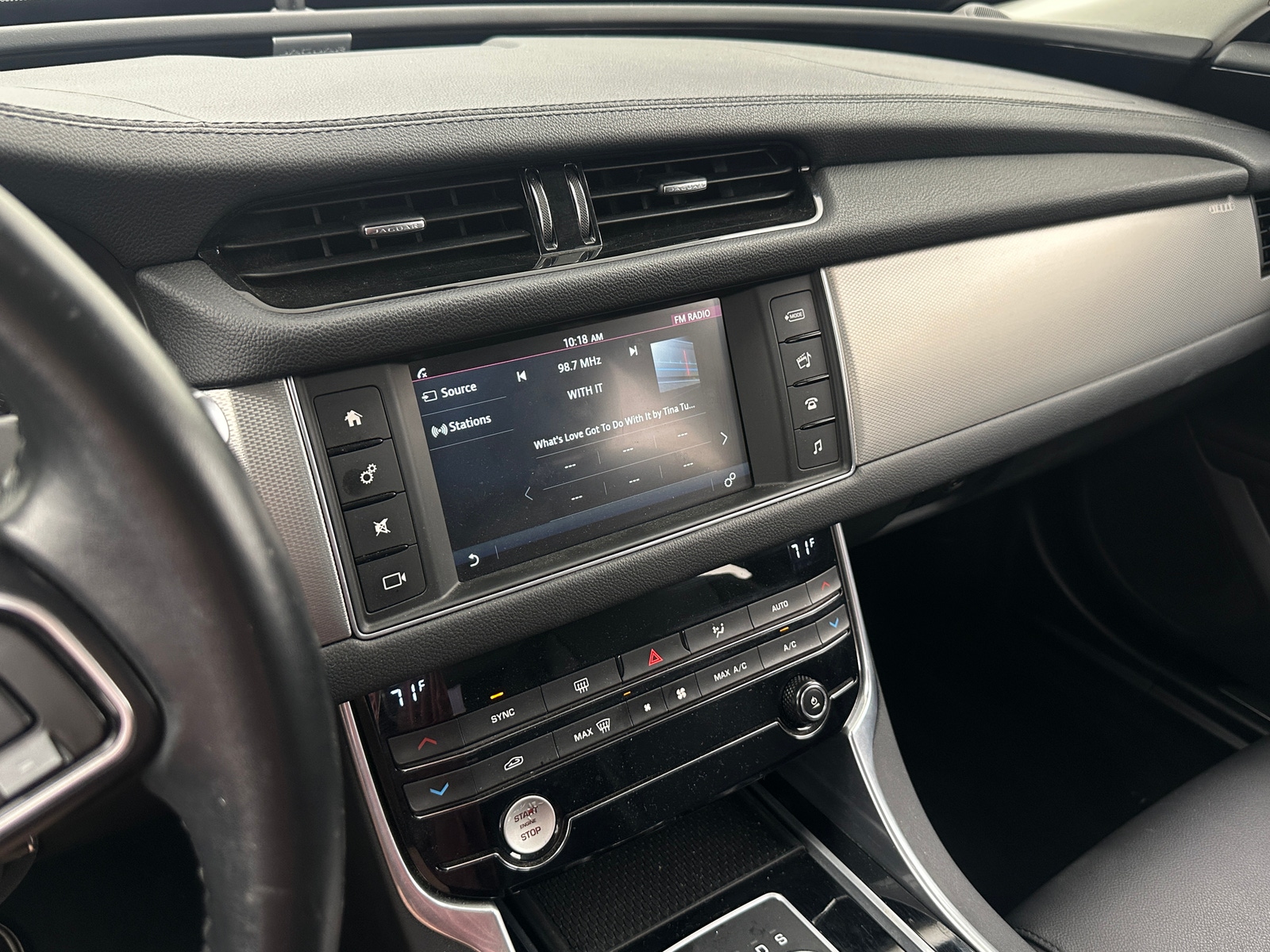 Thumbnail: 2018 Jaguar XF - 3