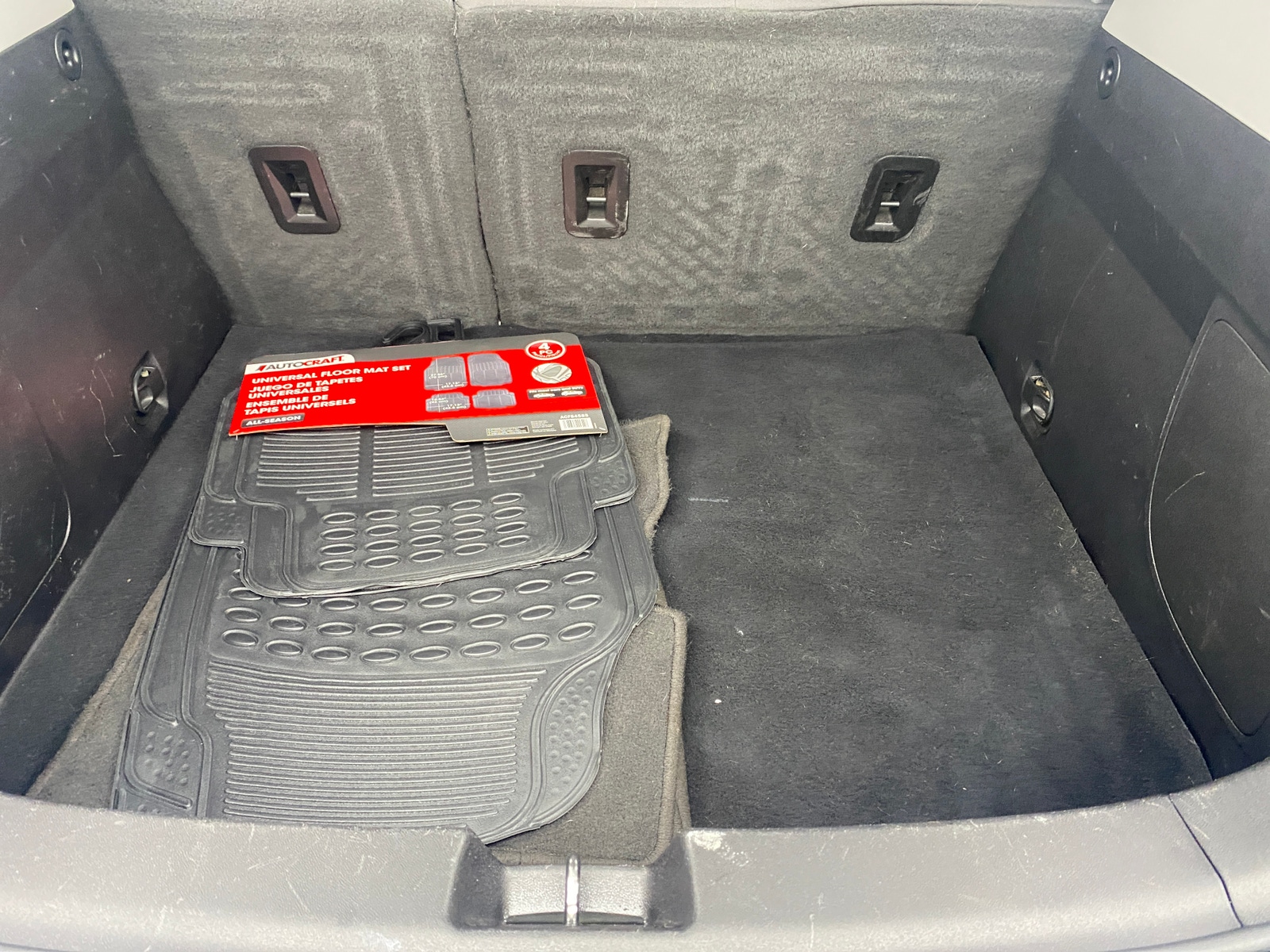 Thumbnail: 2018 Chevrolet Volt - 7