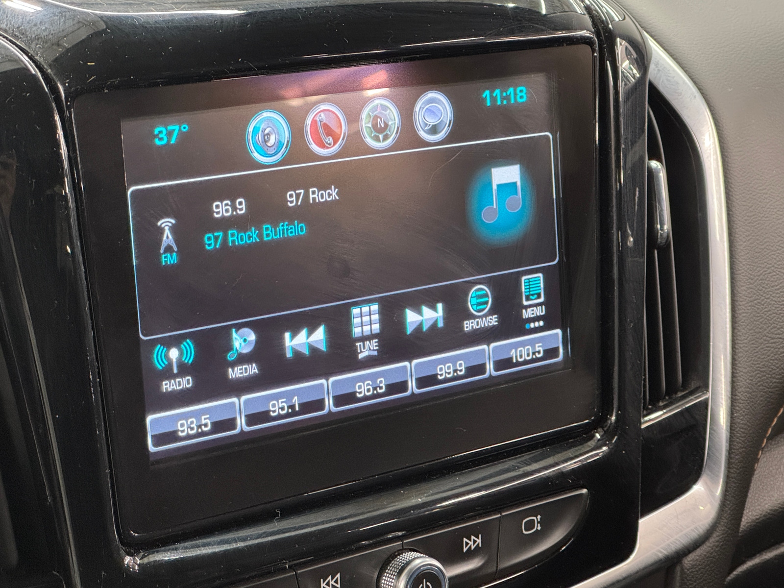 Thumbnail: 2019 Chevrolet Traverse - 3