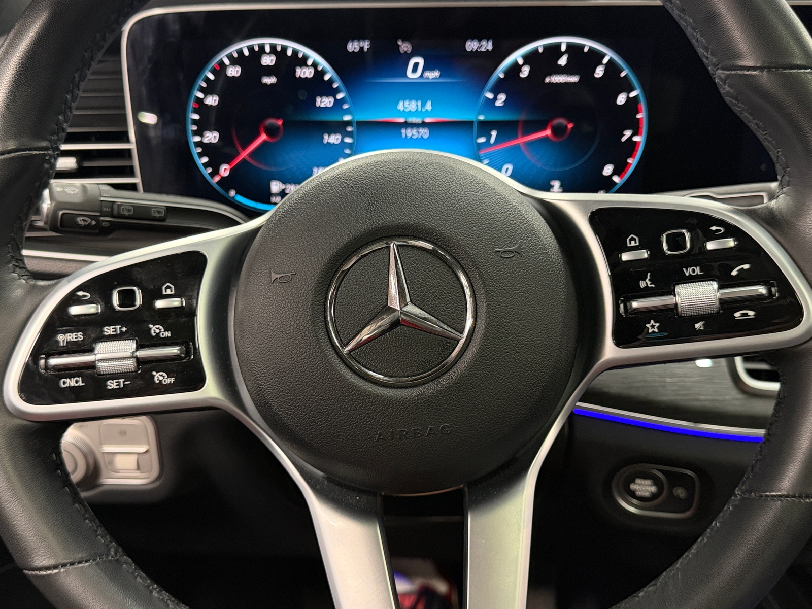 Thumbnail: 2022 Mercedes-Benz GLE - 4