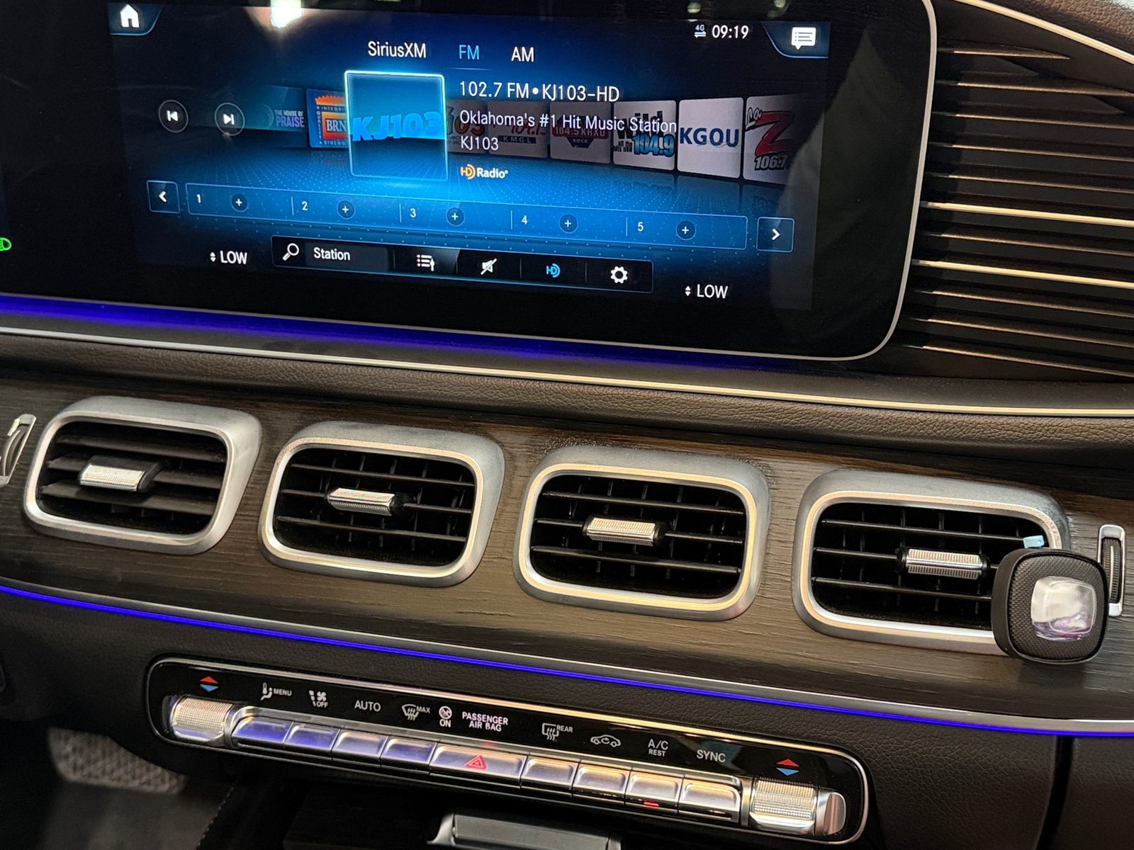 Thumbnail: 2022 Mercedes-Benz GLE - 3