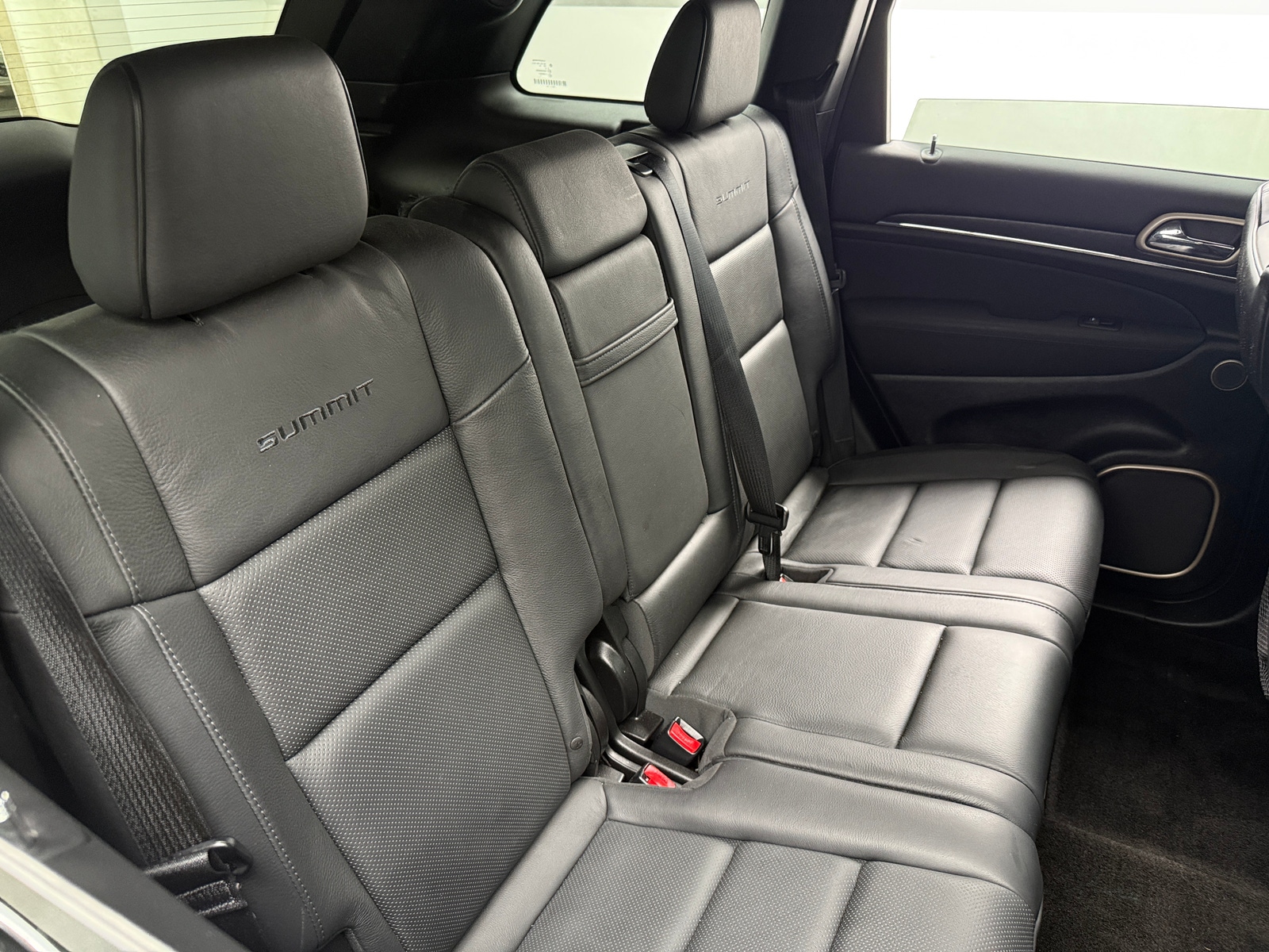 Thumbnail: 2015 Jeep Grand Cherokee - 5