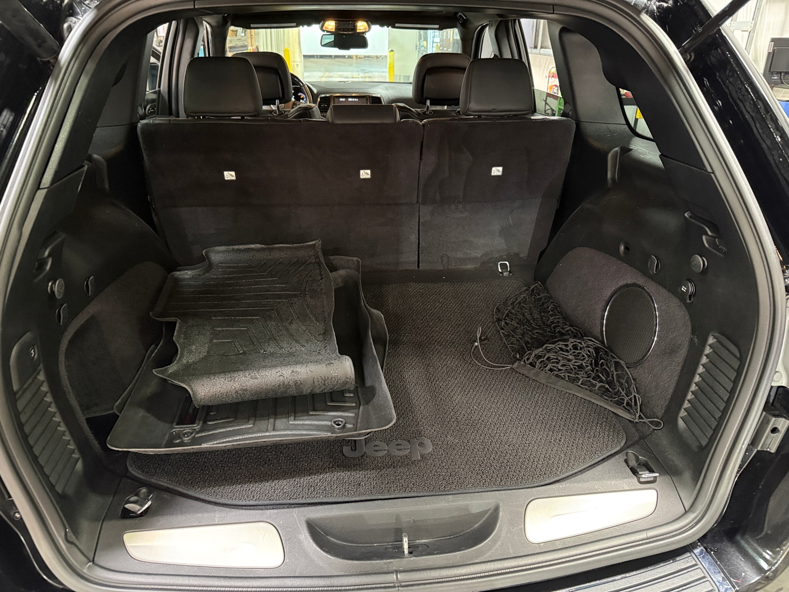 Thumbnail: 2015 Jeep Grand Cherokee - 6