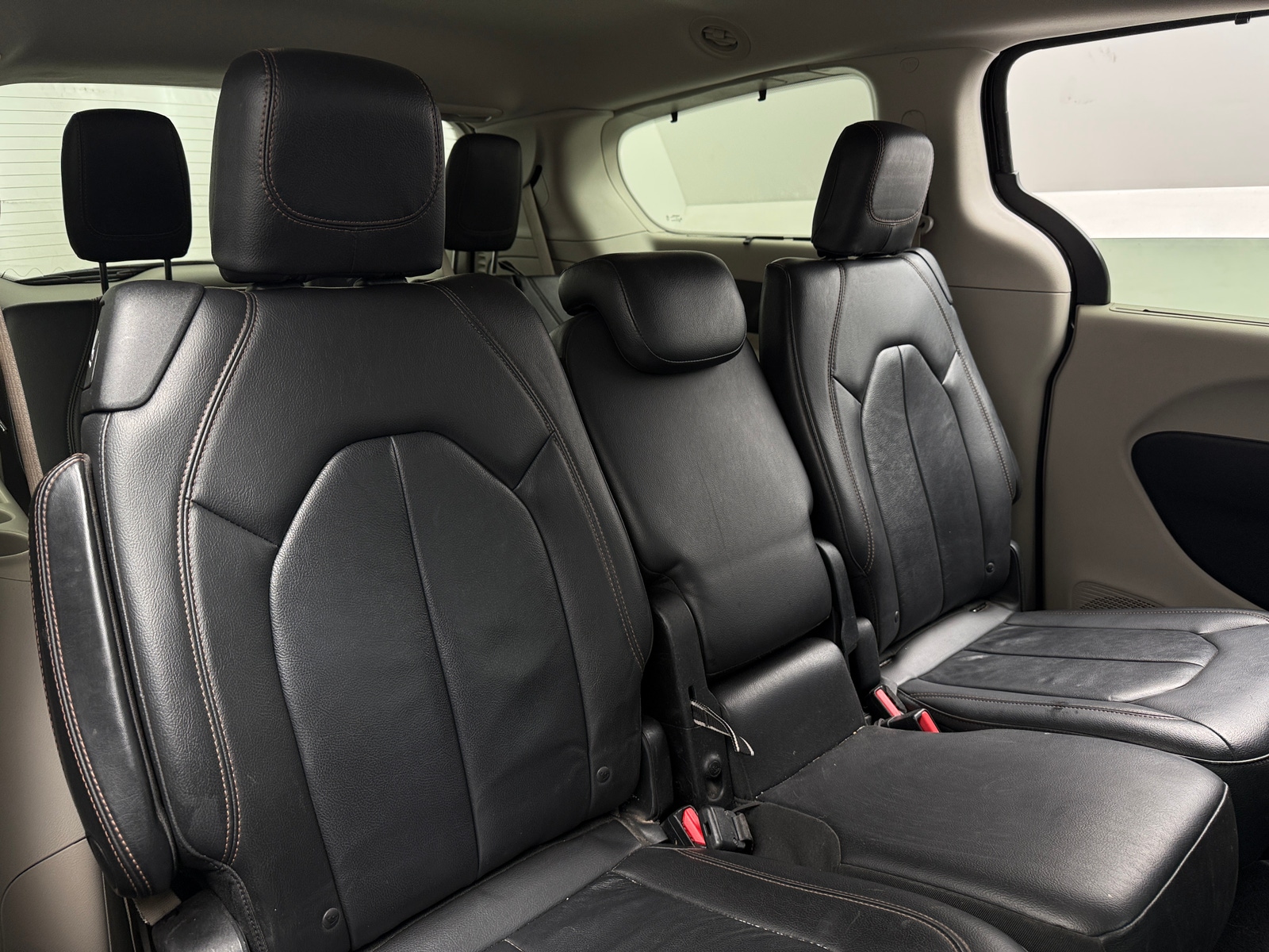 Thumbnail: 2017 Chrysler Pacifica - 5