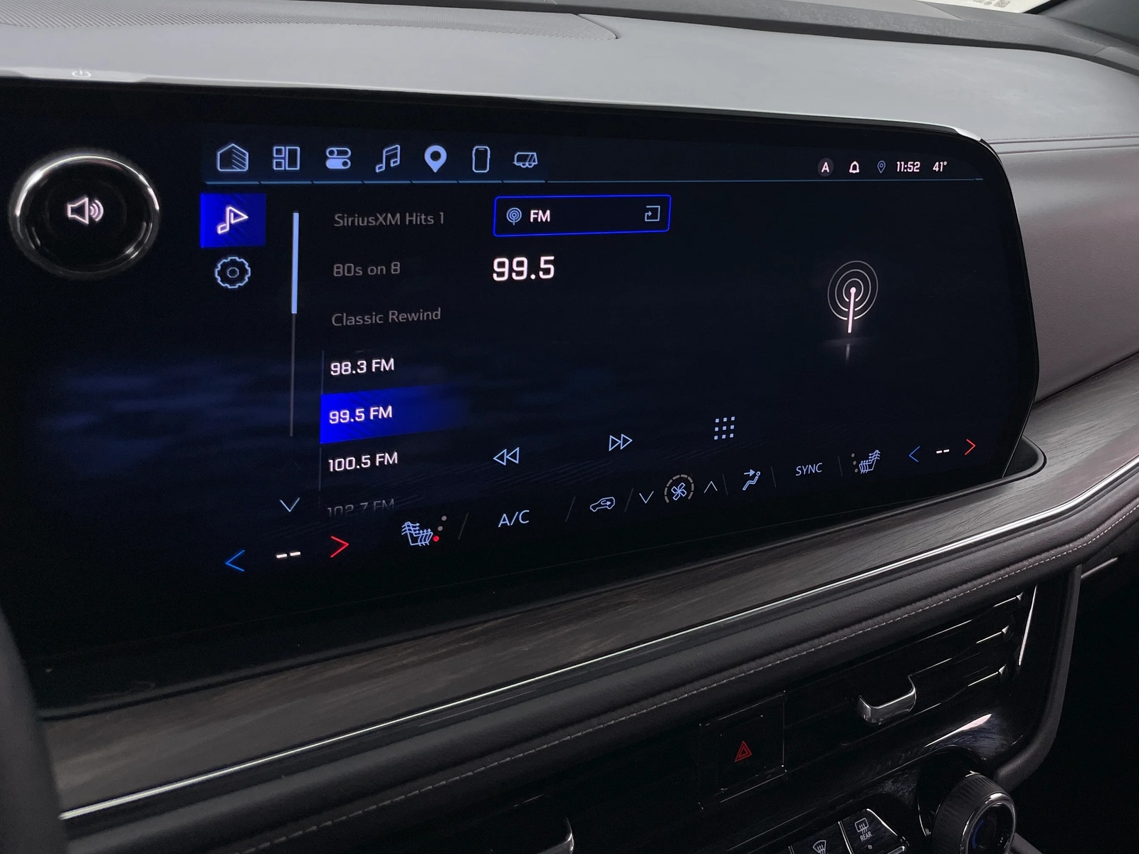 Thumbnail: 2025 Chevrolet Tahoe - 3