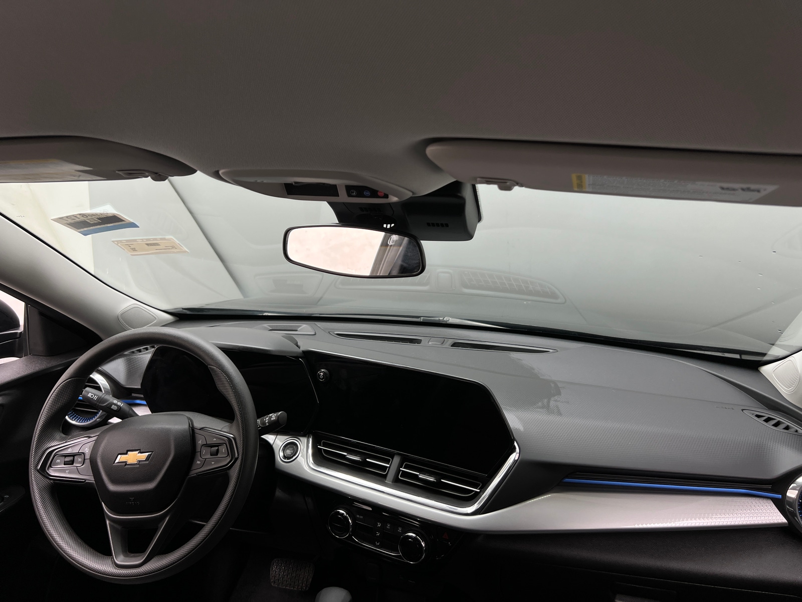 Thumbnail: 2025 Chevrolet Trax - 3