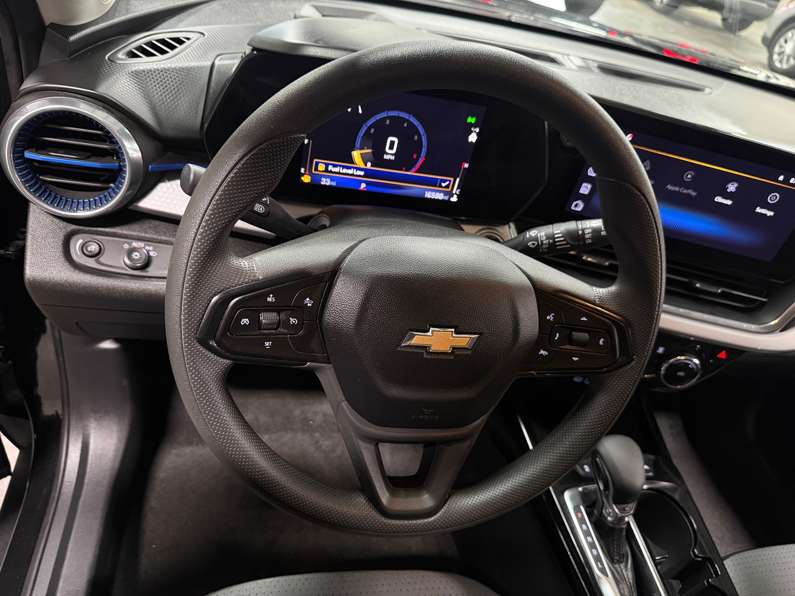 Thumbnail: 2025 Chevrolet Trax - 5