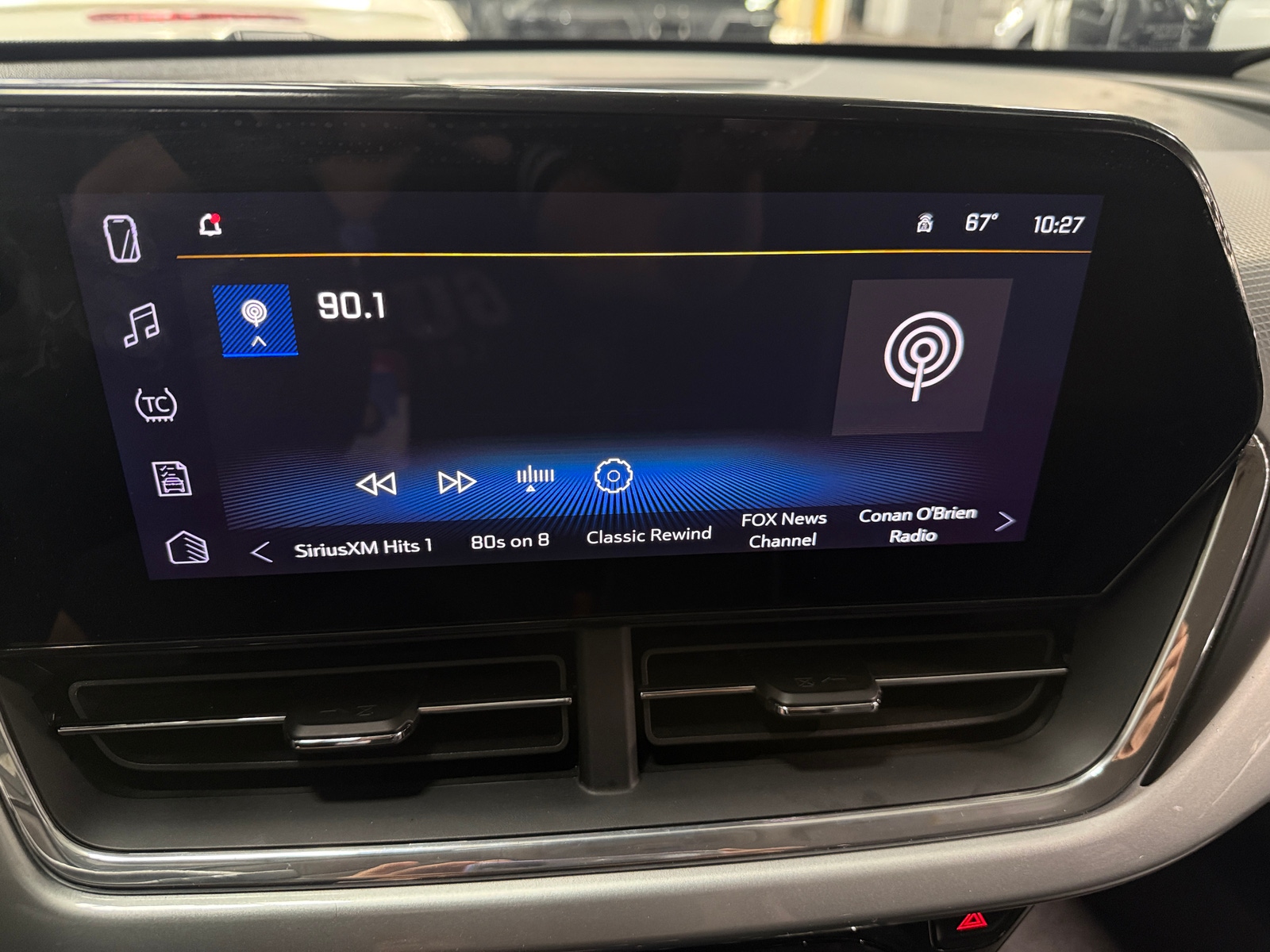 Thumbnail: 2025 Chevrolet Trax - 4