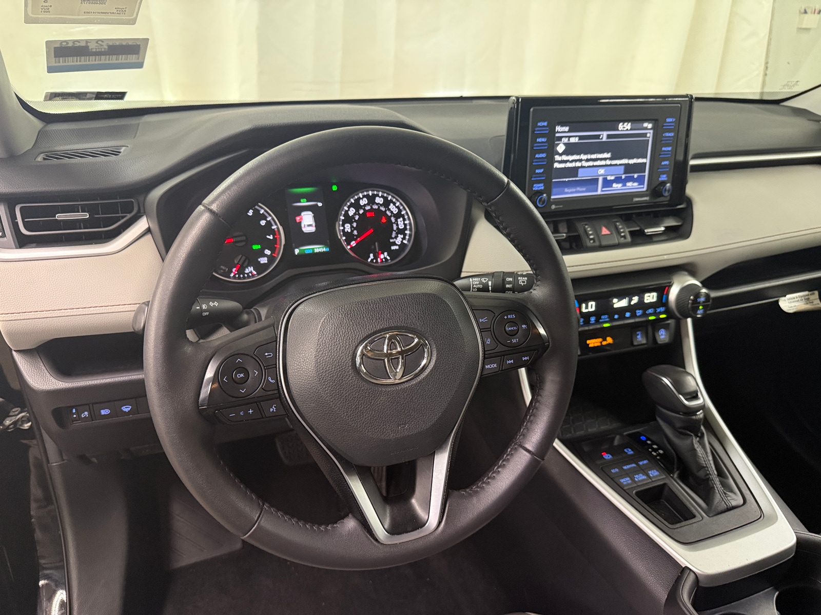 Thumbnail: 2021 Toyota RAV4 - 4