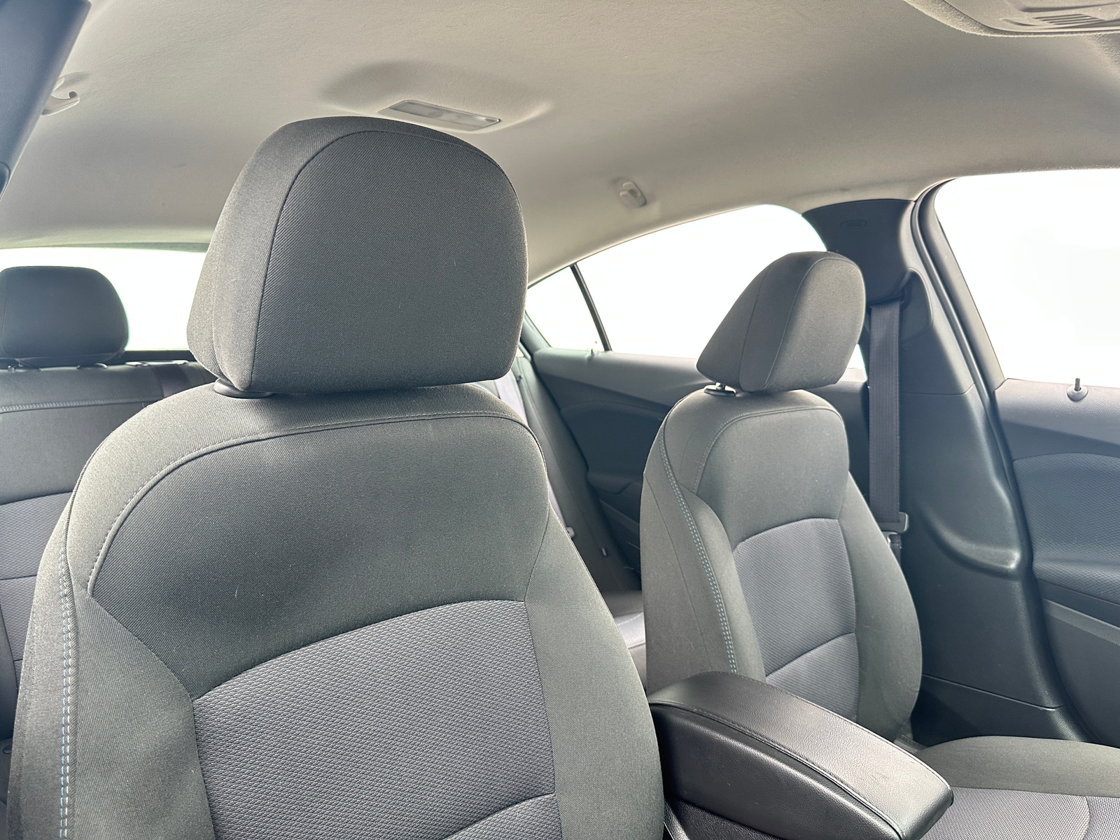 Thumbnail: 2017 Chevrolet Cruze - 2