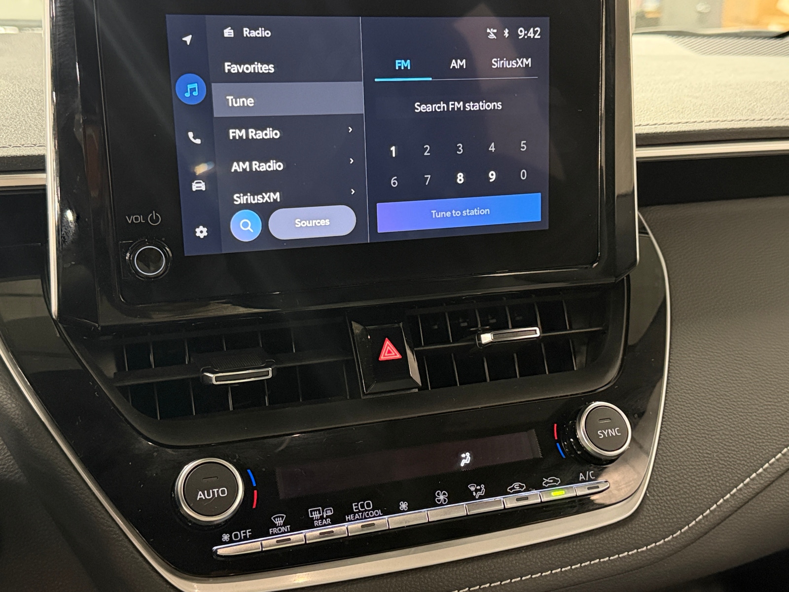 Thumbnail: 2025 Toyota Corolla - 3