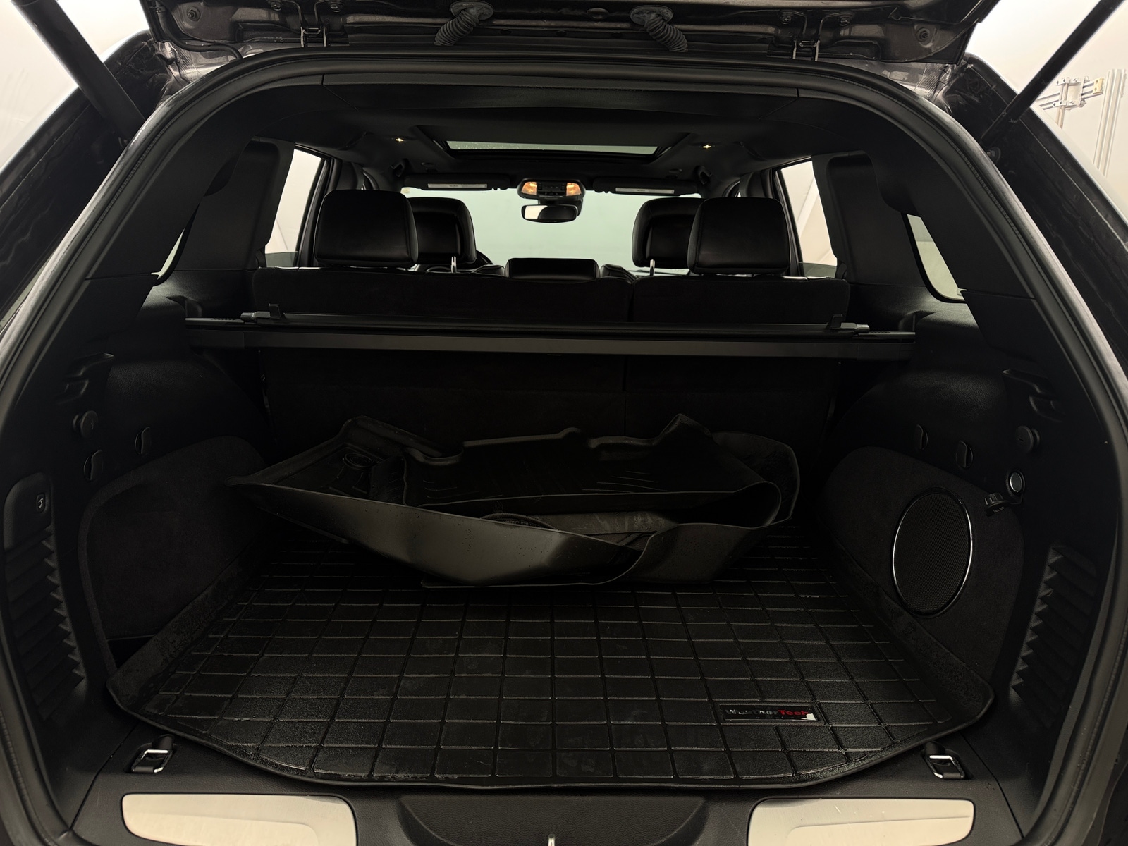 Thumbnail: 2019 Jeep Grand Cherokee - 6