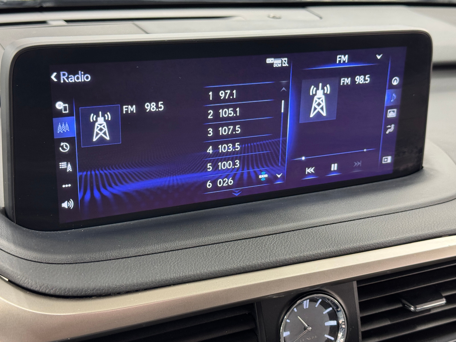 Thumbnail: 2022 Lexus RX - 3