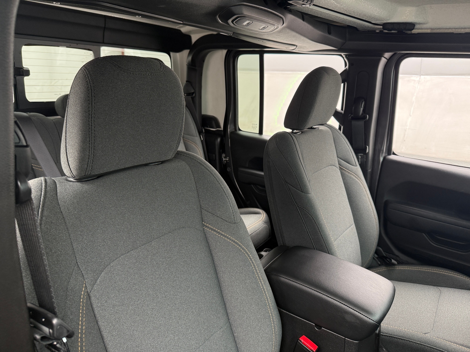 Thumbnail: 2025 Jeep Gladiator - 2