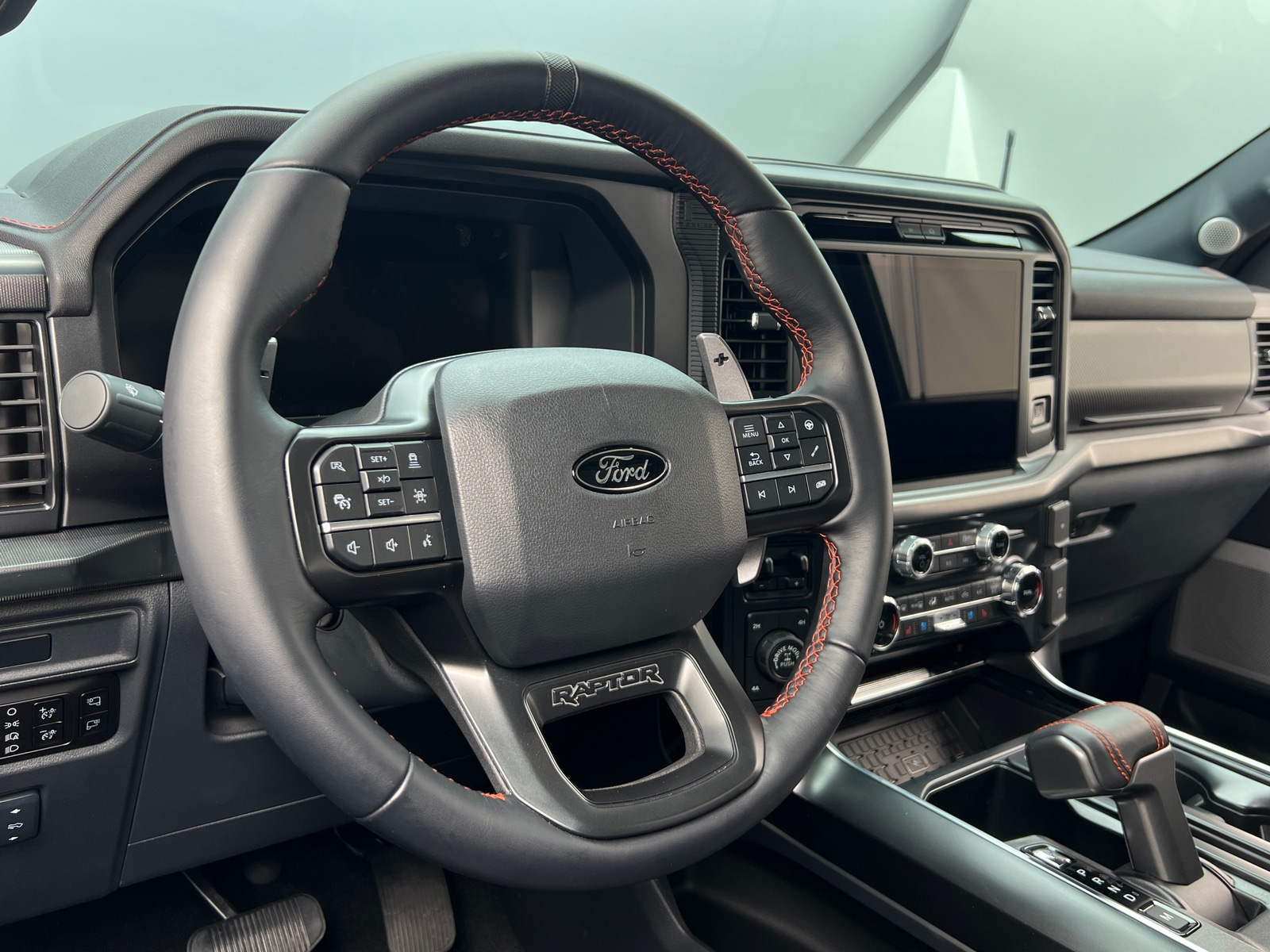 Thumbnail: 2025 Ford Econoline - 4