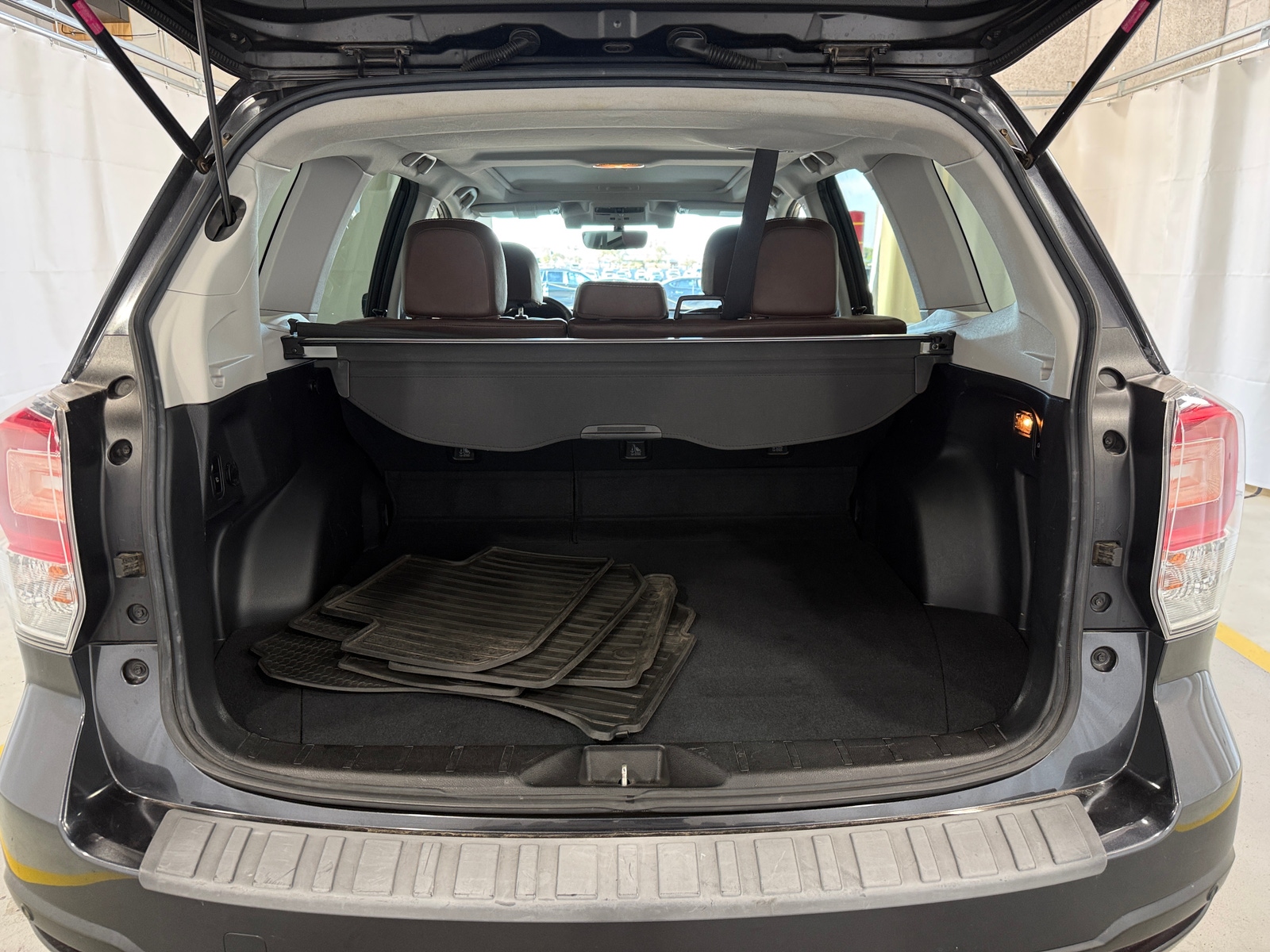 Thumbnail: 2017 Subaru Forester - 6