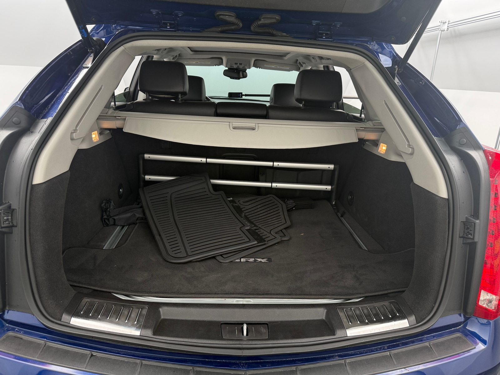 Thumbnail: 2012 Cadillac SRX - 6