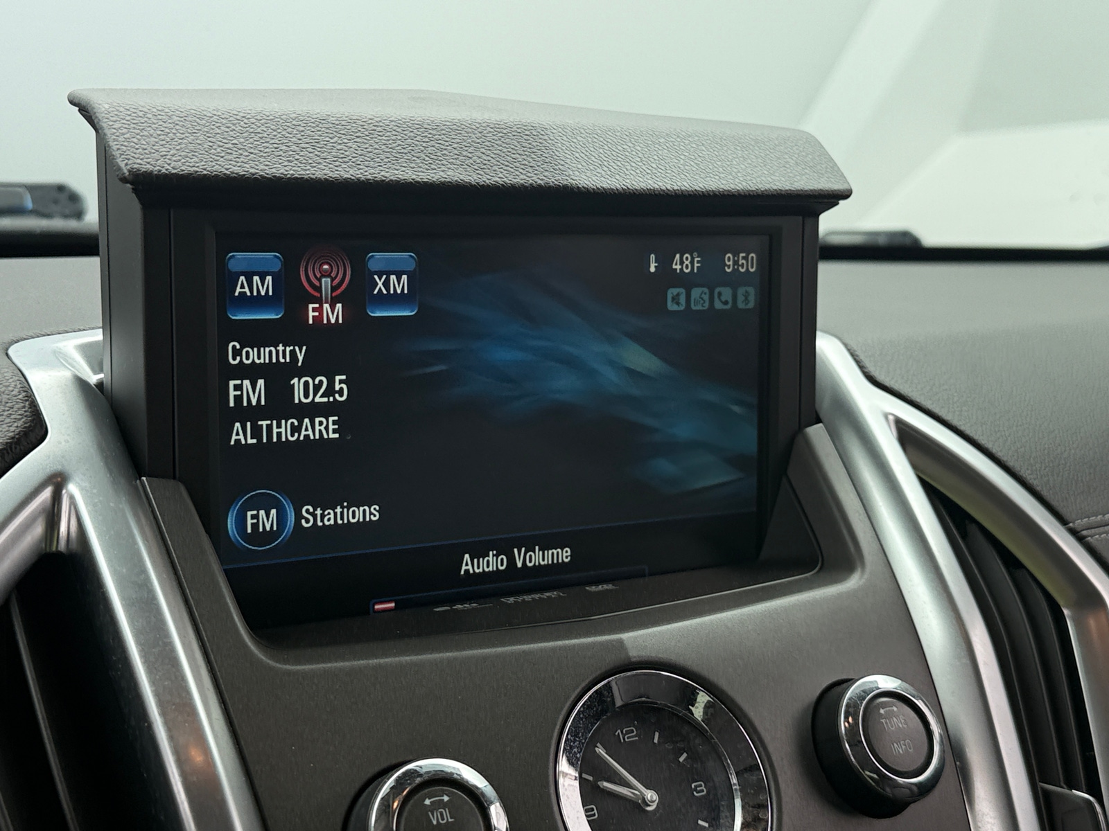 Thumbnail: 2012 Cadillac SRX - 3