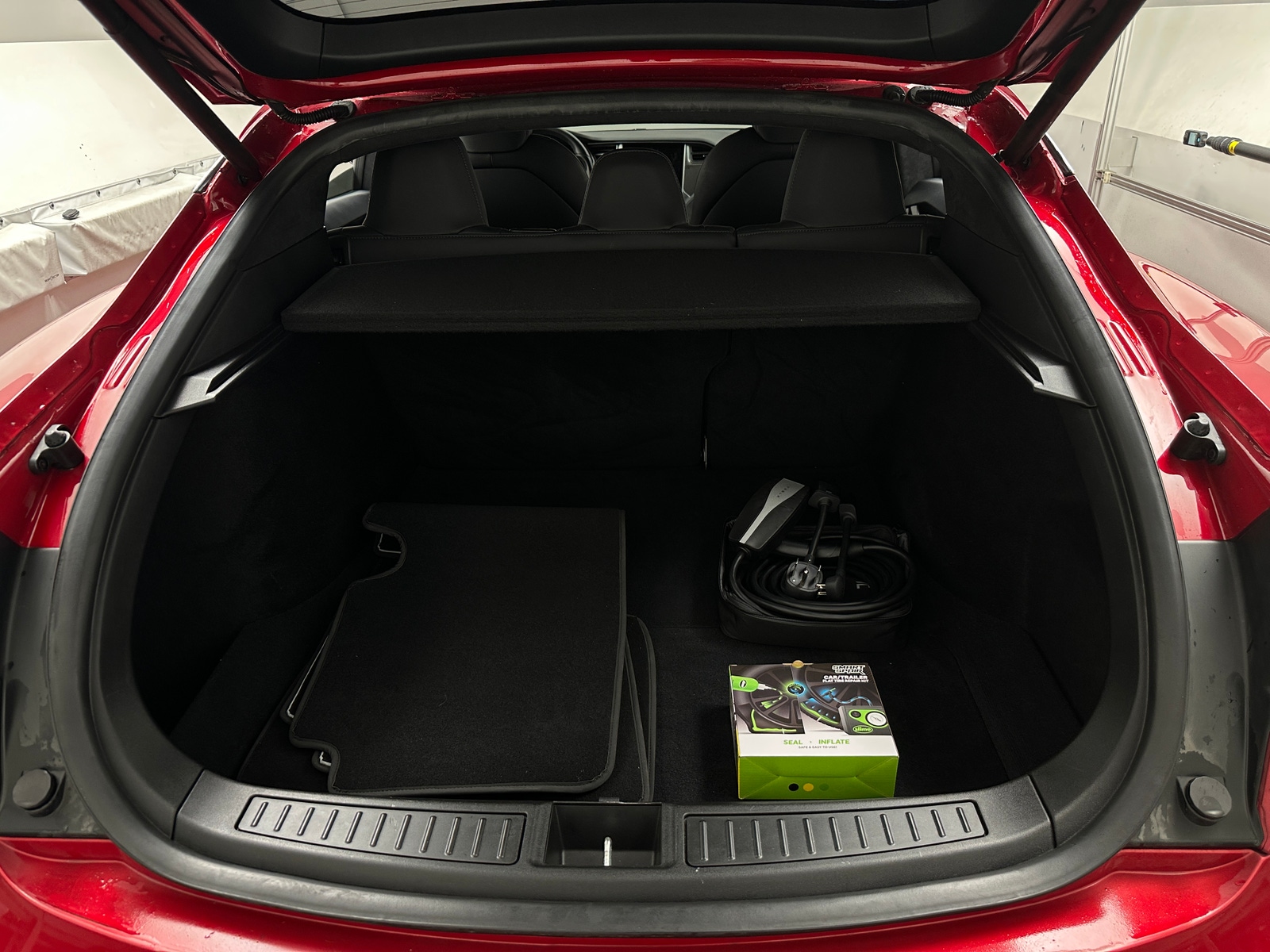 Thumbnail: 2020 Tesla Model S - 5