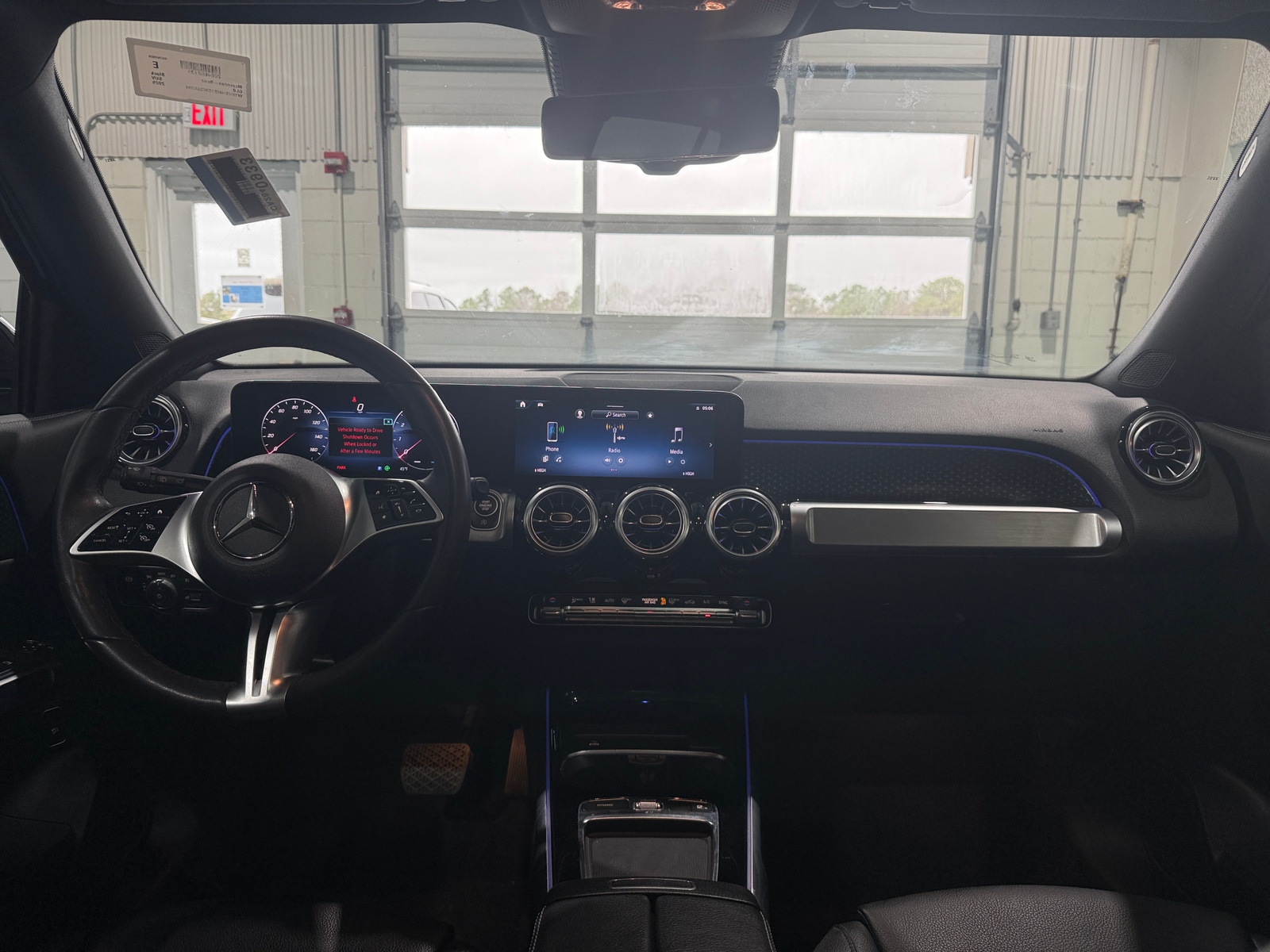 Thumbnail: 2025 Mercedes-Benz GLB - 2