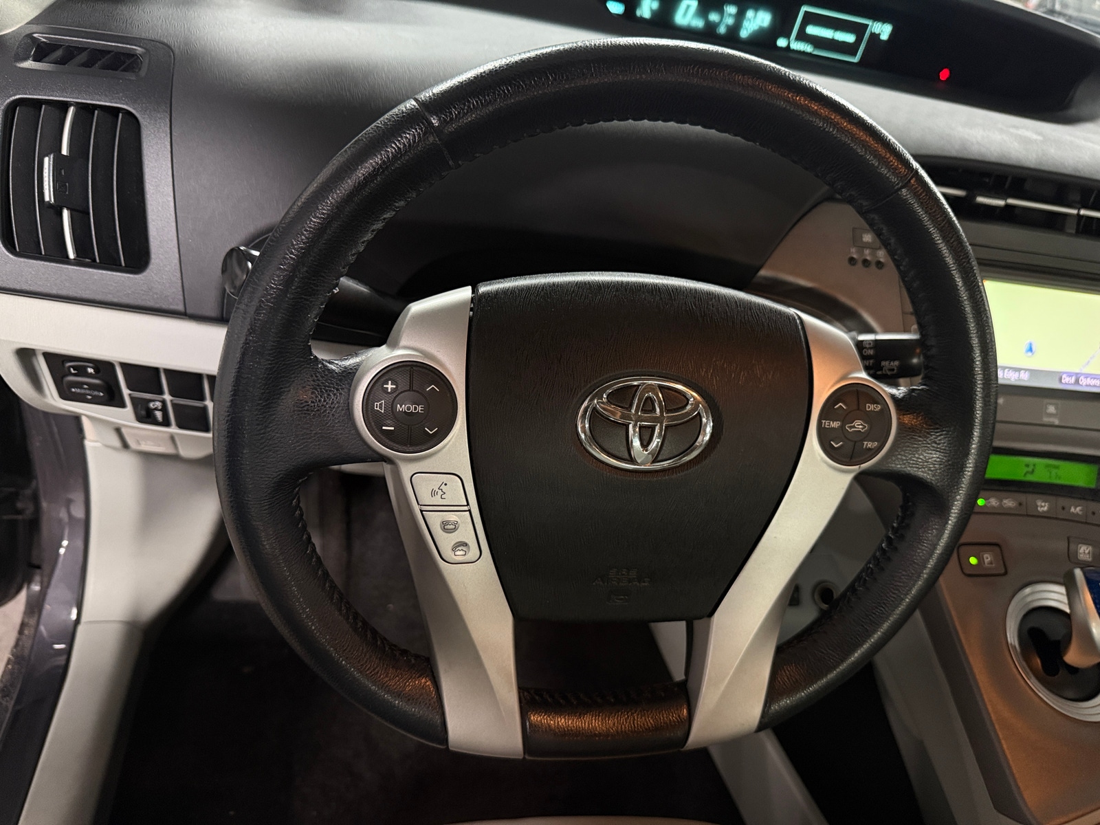 Thumbnail: 2015 Toyota Prius - 5