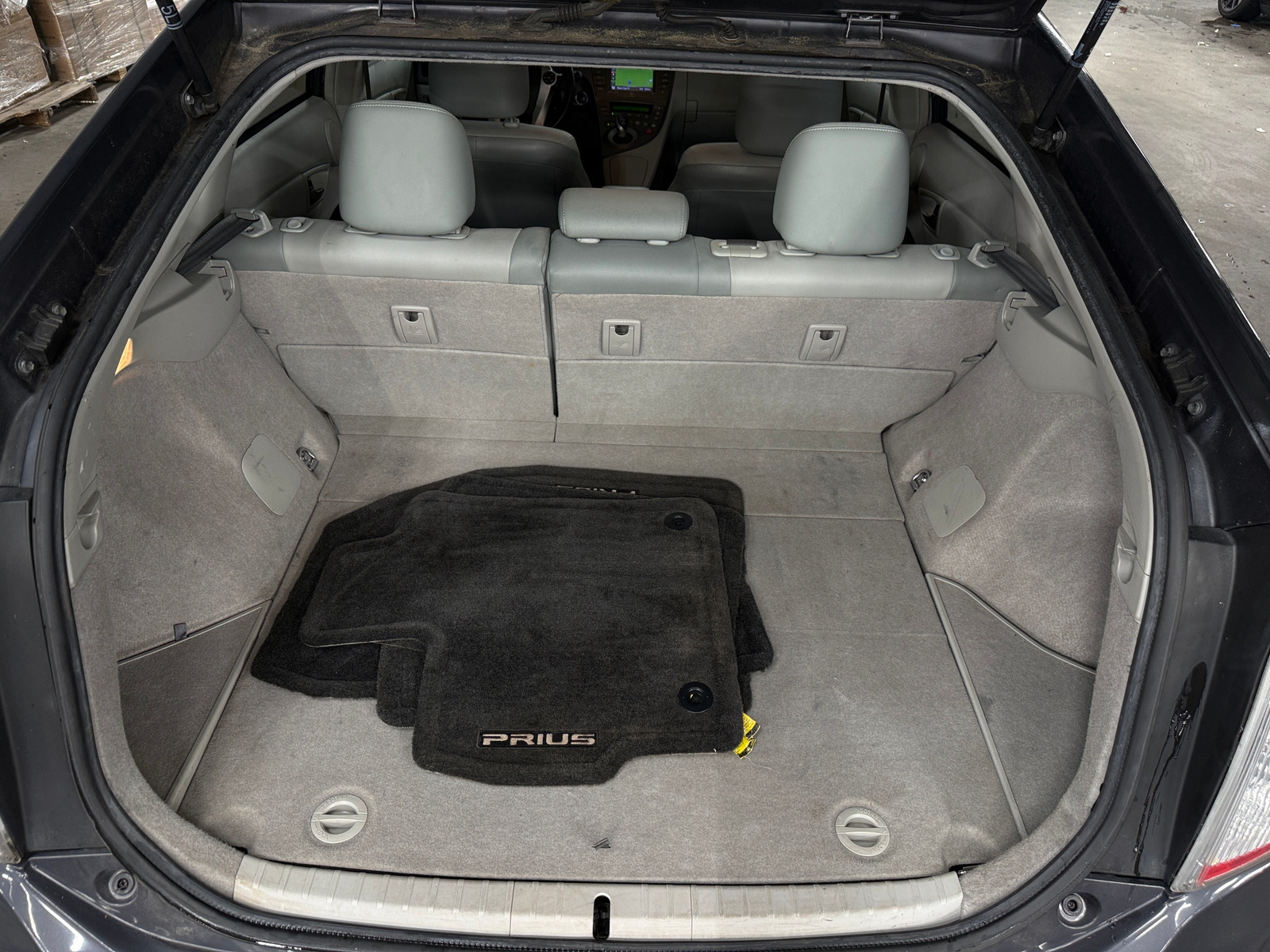 Thumbnail: 2015 Toyota Prius - 7