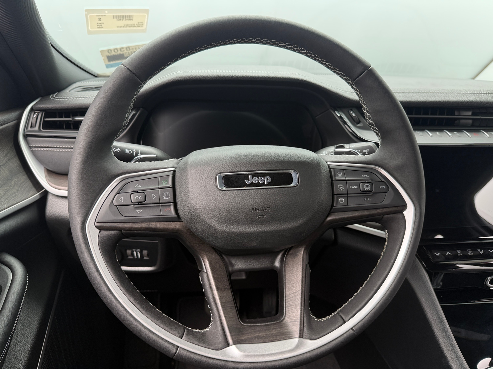 Thumbnail: 2026 Jeep Grand Cherokee - 4