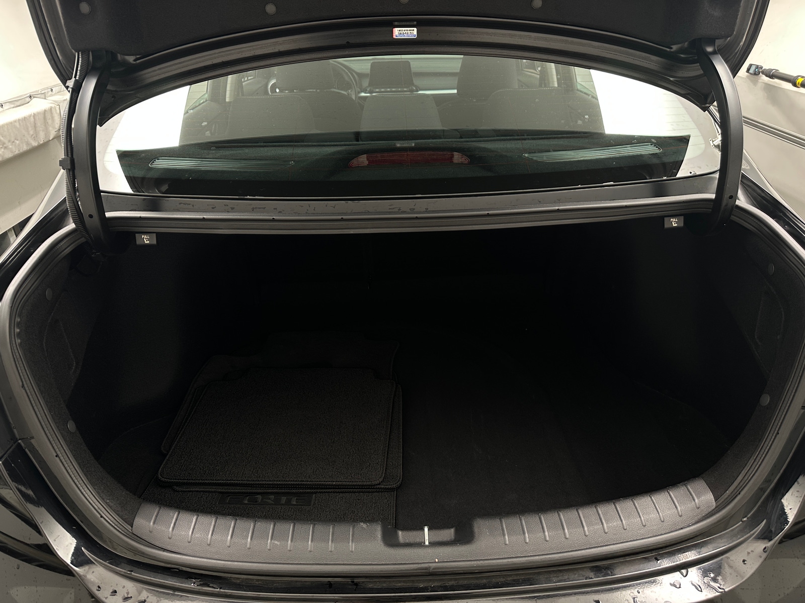 Thumbnail: 2024 Kia Forte - 7