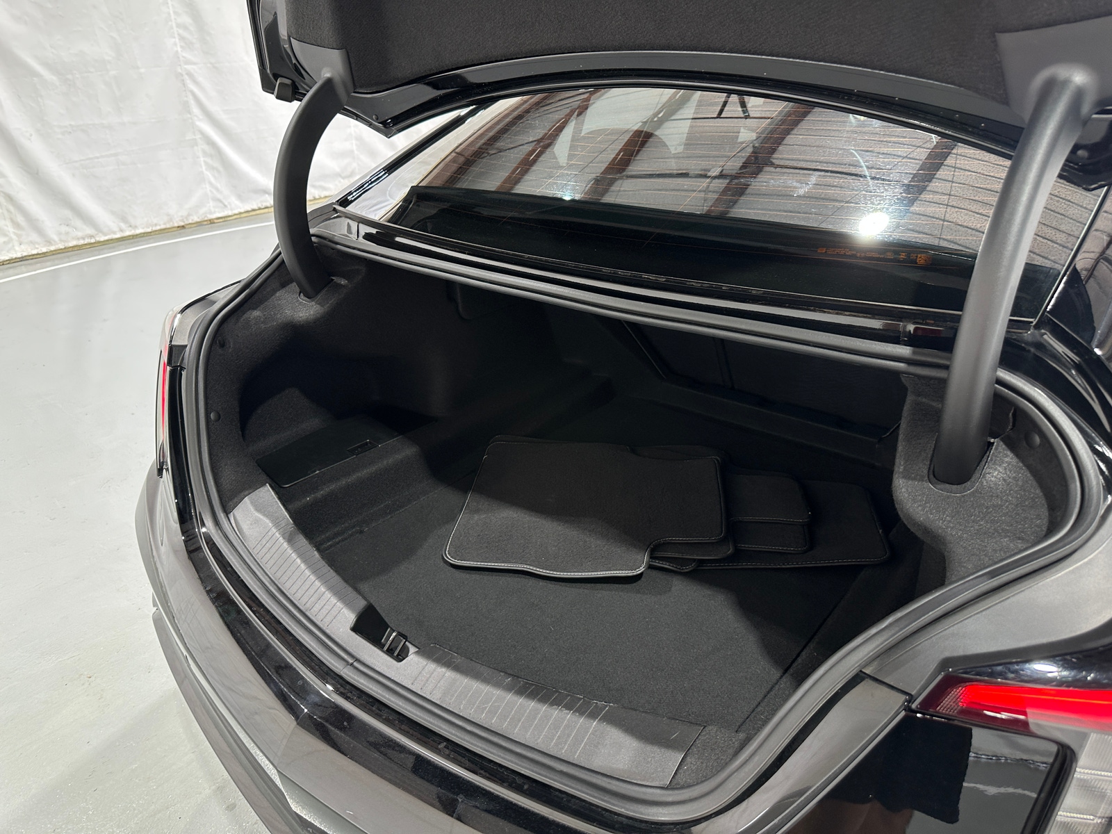 Thumbnail: 2023 Cadillac CT5 - 6