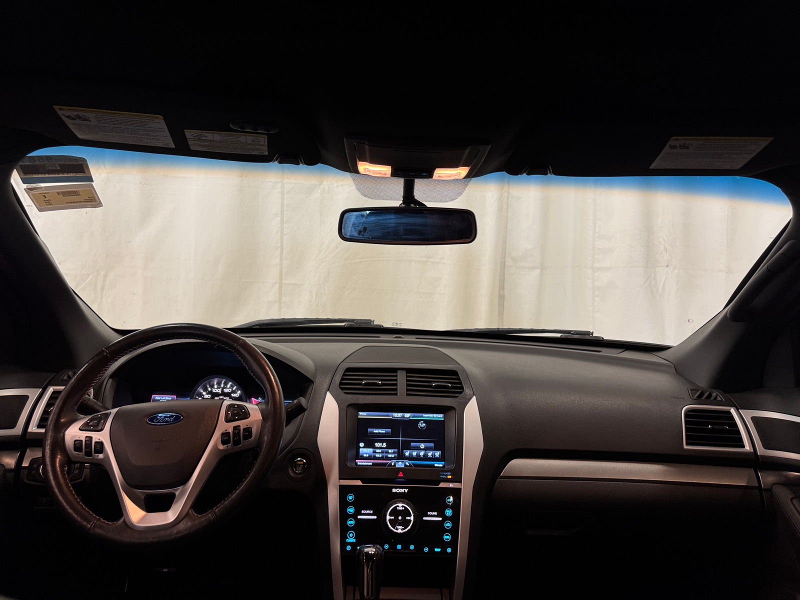 Thumbnail: 2015 Ford Explorer - 2