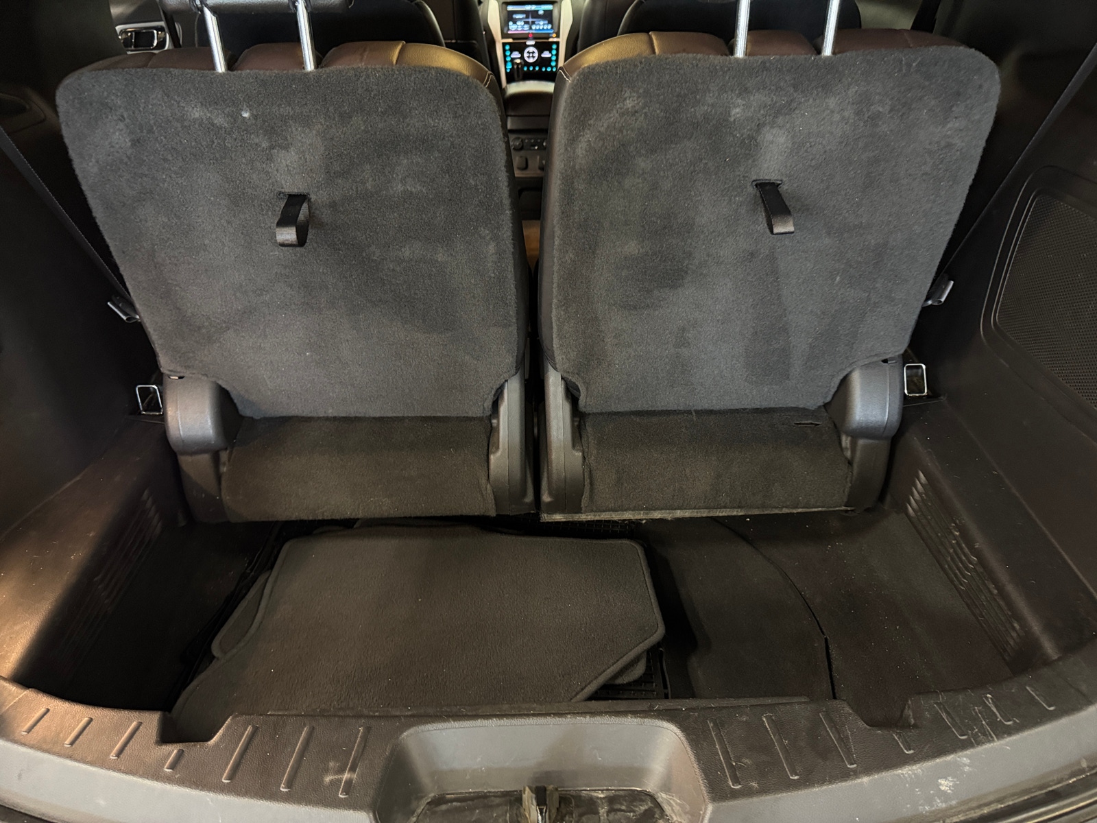 Thumbnail: 2015 Ford Explorer - 6
