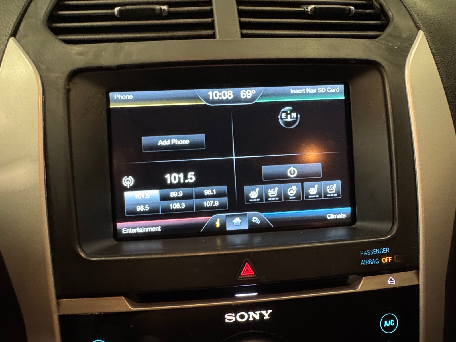 Thumbnail: 2015 Ford Explorer - 3