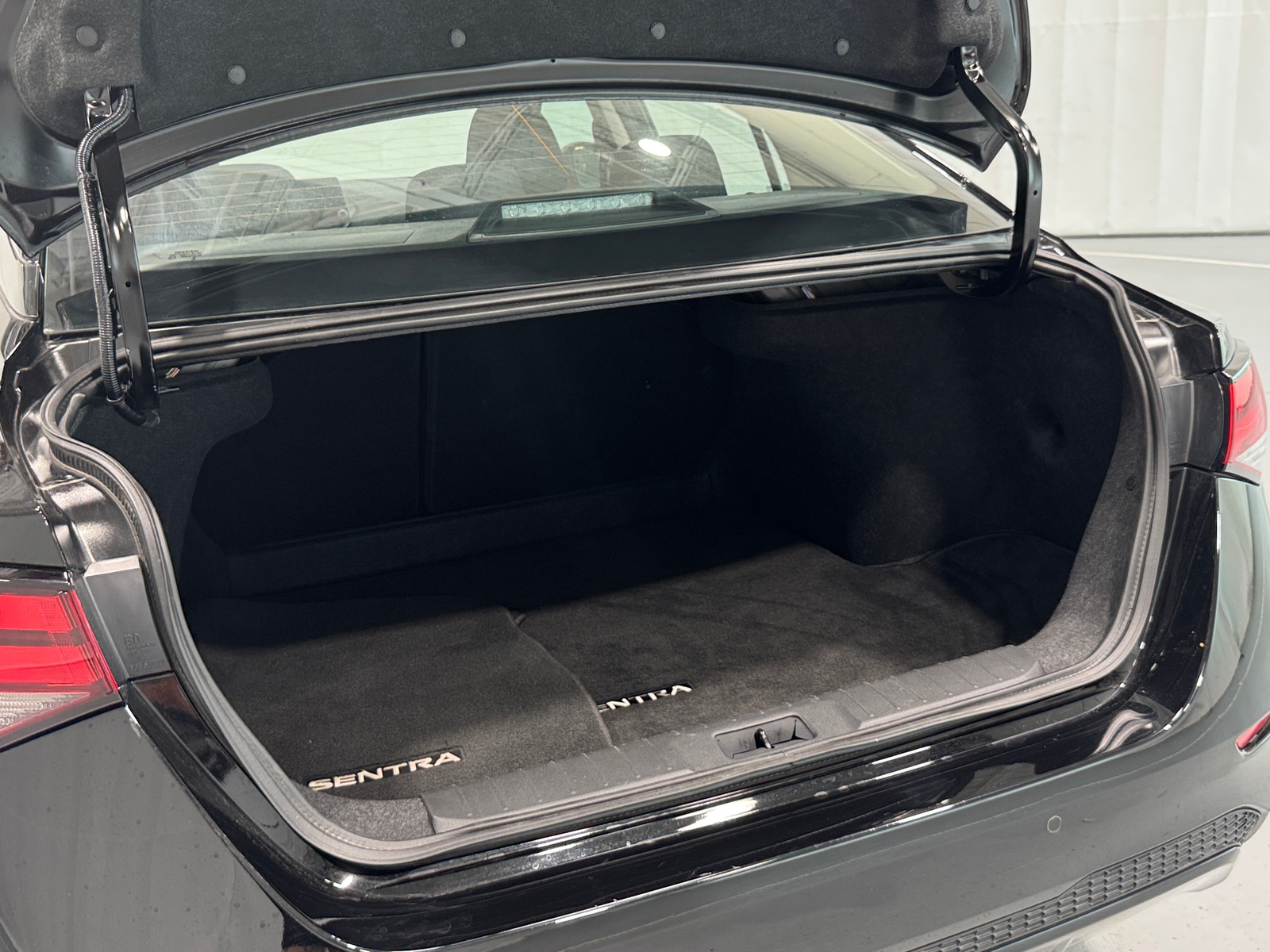 Thumbnail: 2025 Nissan Sentra - 7