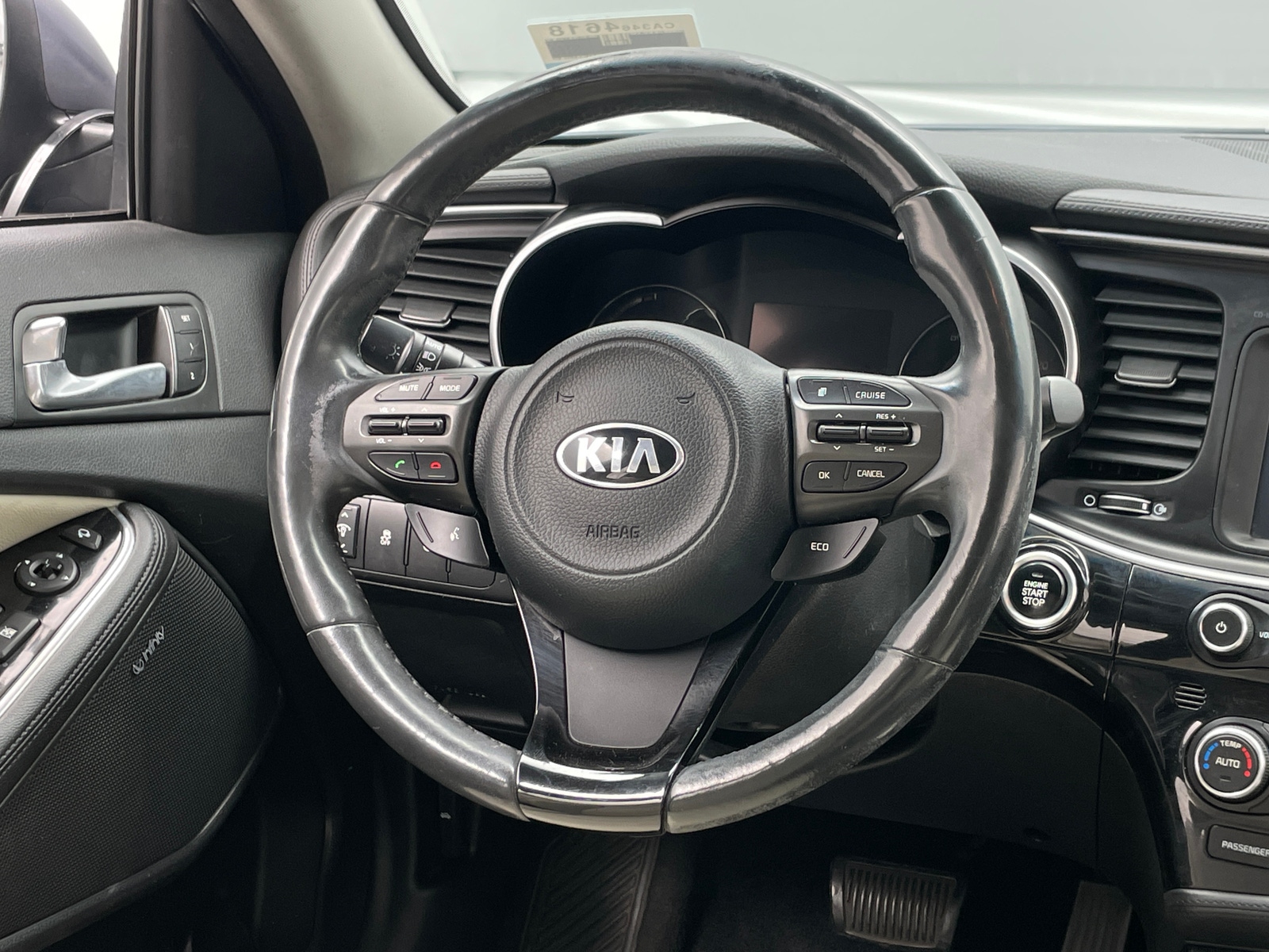 Thumbnail: 2015 Kia Optima - 4