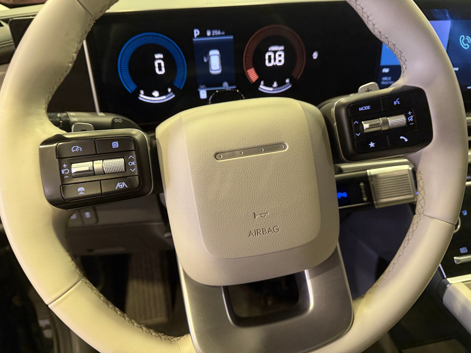 Thumbnail: 2025 Hyundai Santa Fe - 4