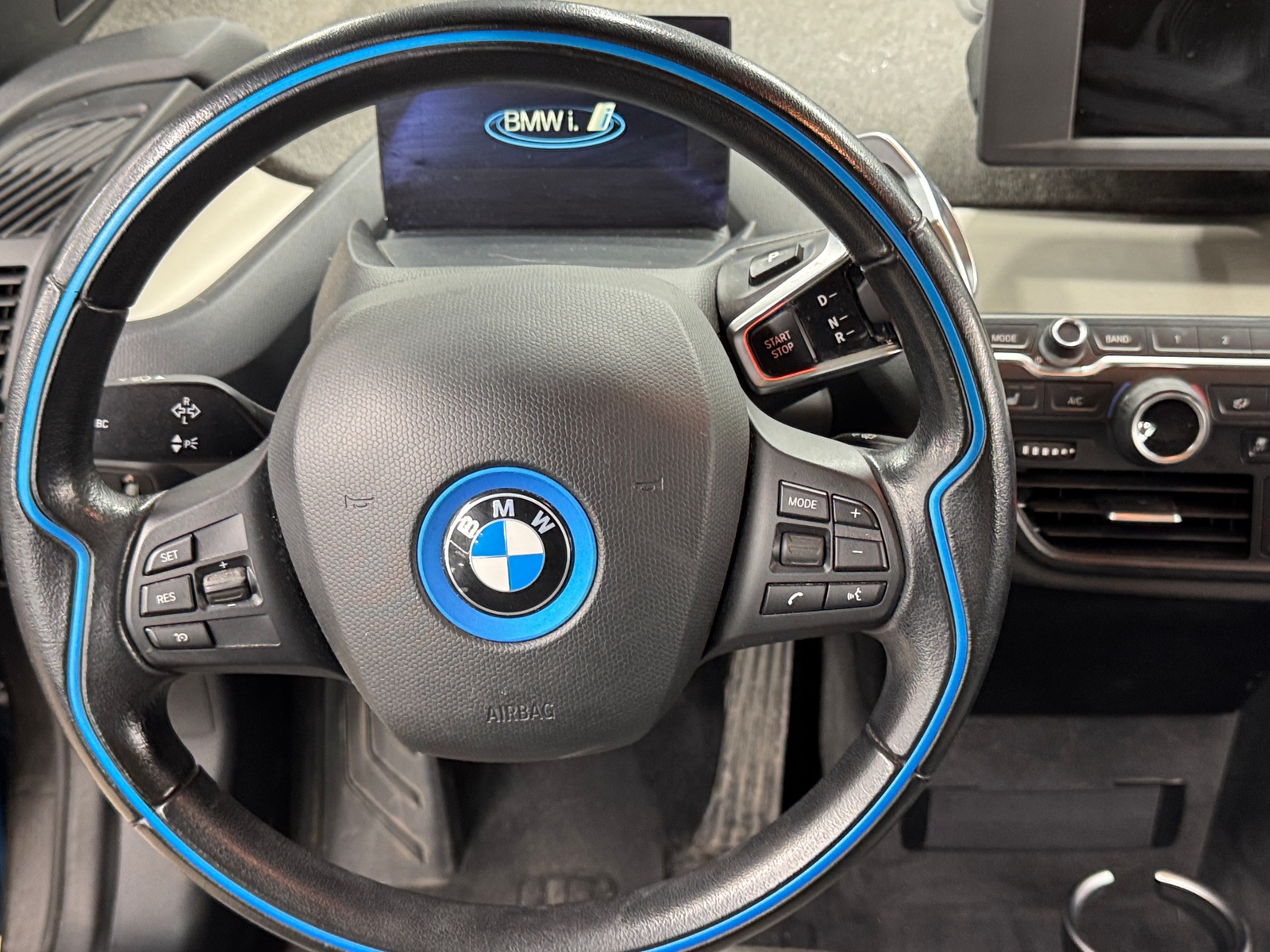 Thumbnail: 2017 BMW i3 - 5