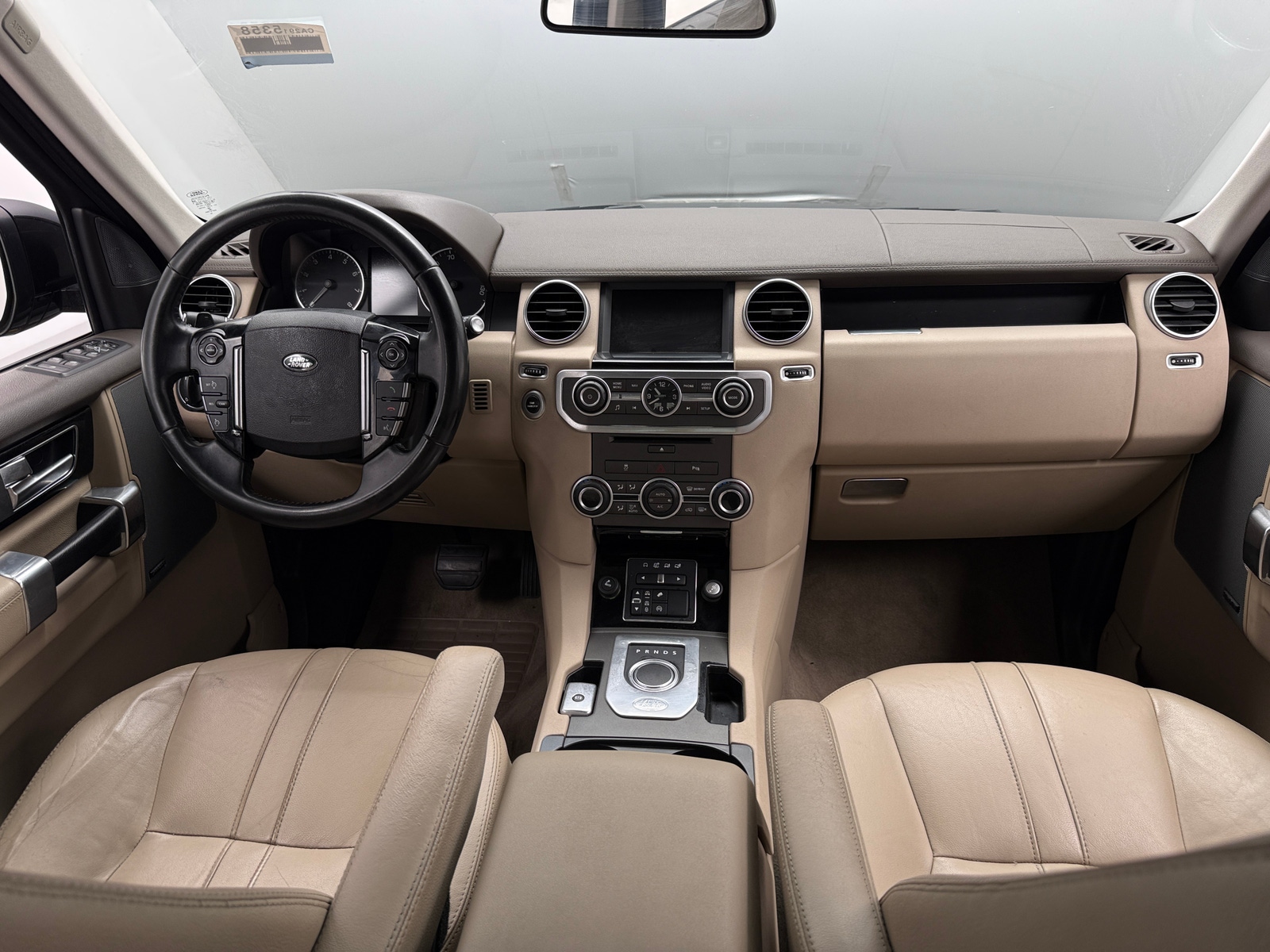 Thumbnail: 2016 Land Rover LR4 - 2