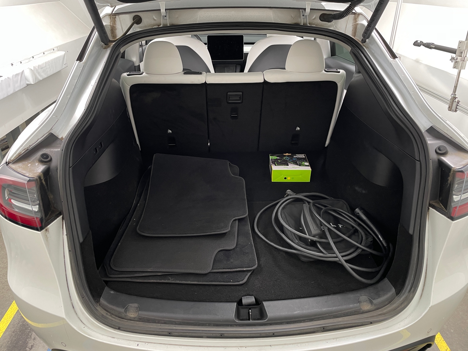 Thumbnail: 2022 Tesla Model Y - 6