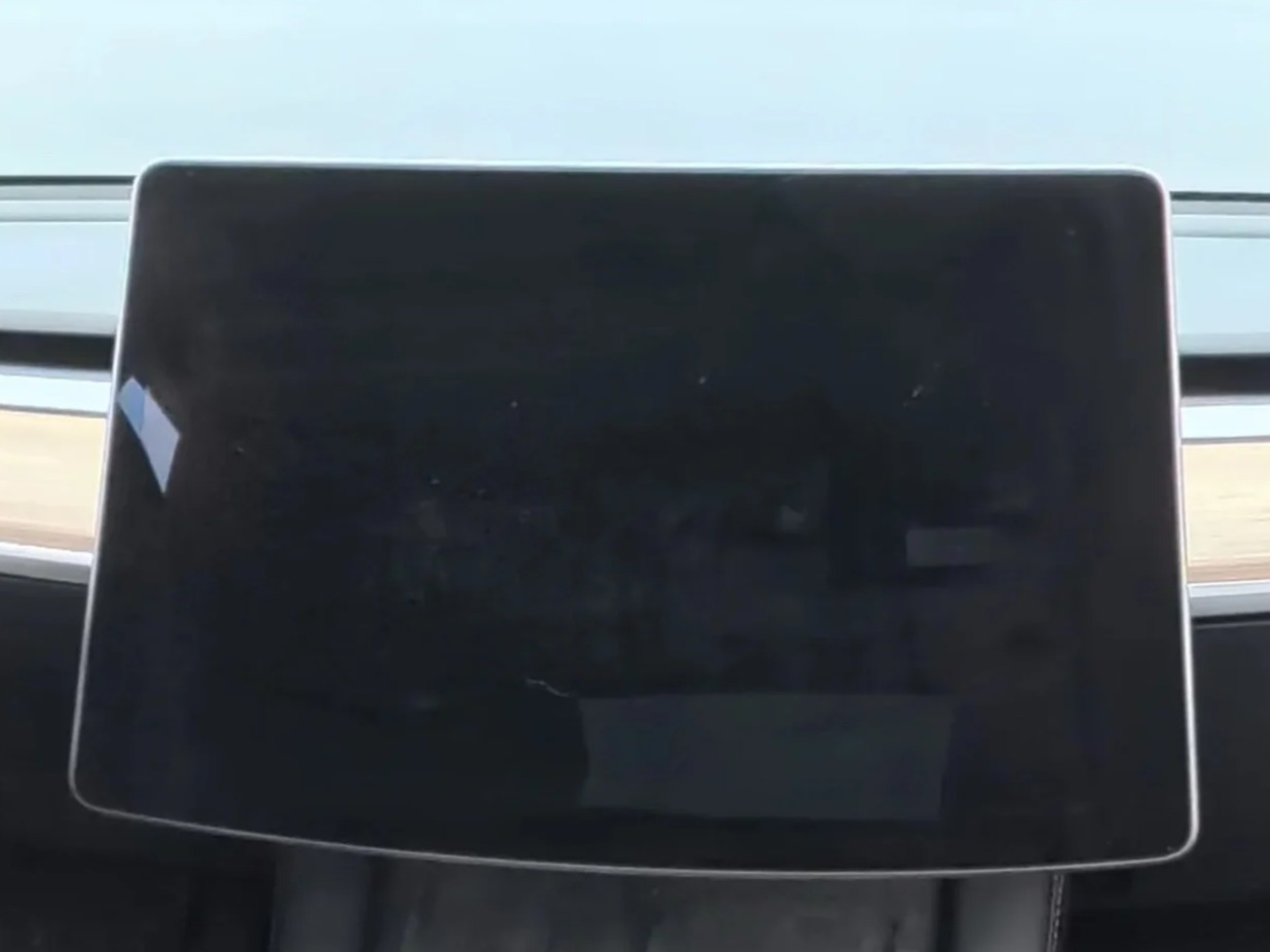 Thumbnail: 2023 Tesla Model Y - 3