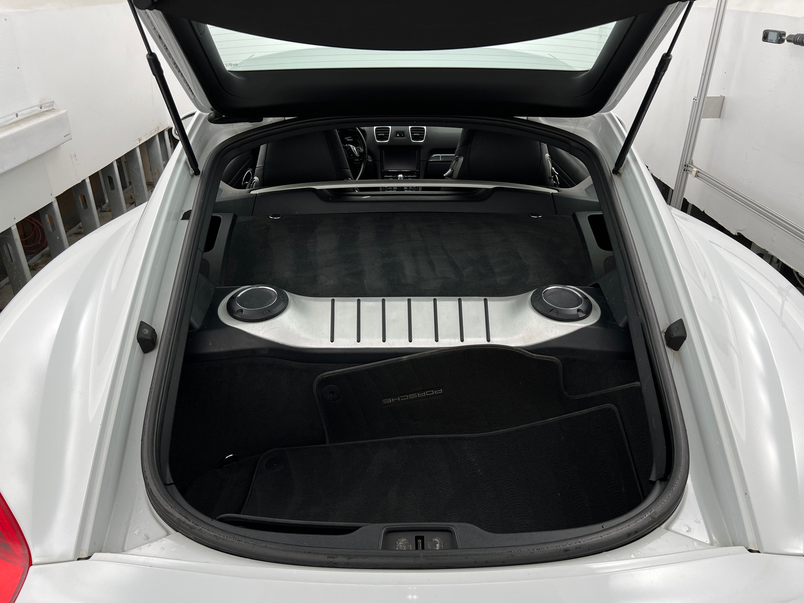 Thumbnail: 2016 Porsche Cayman - 4