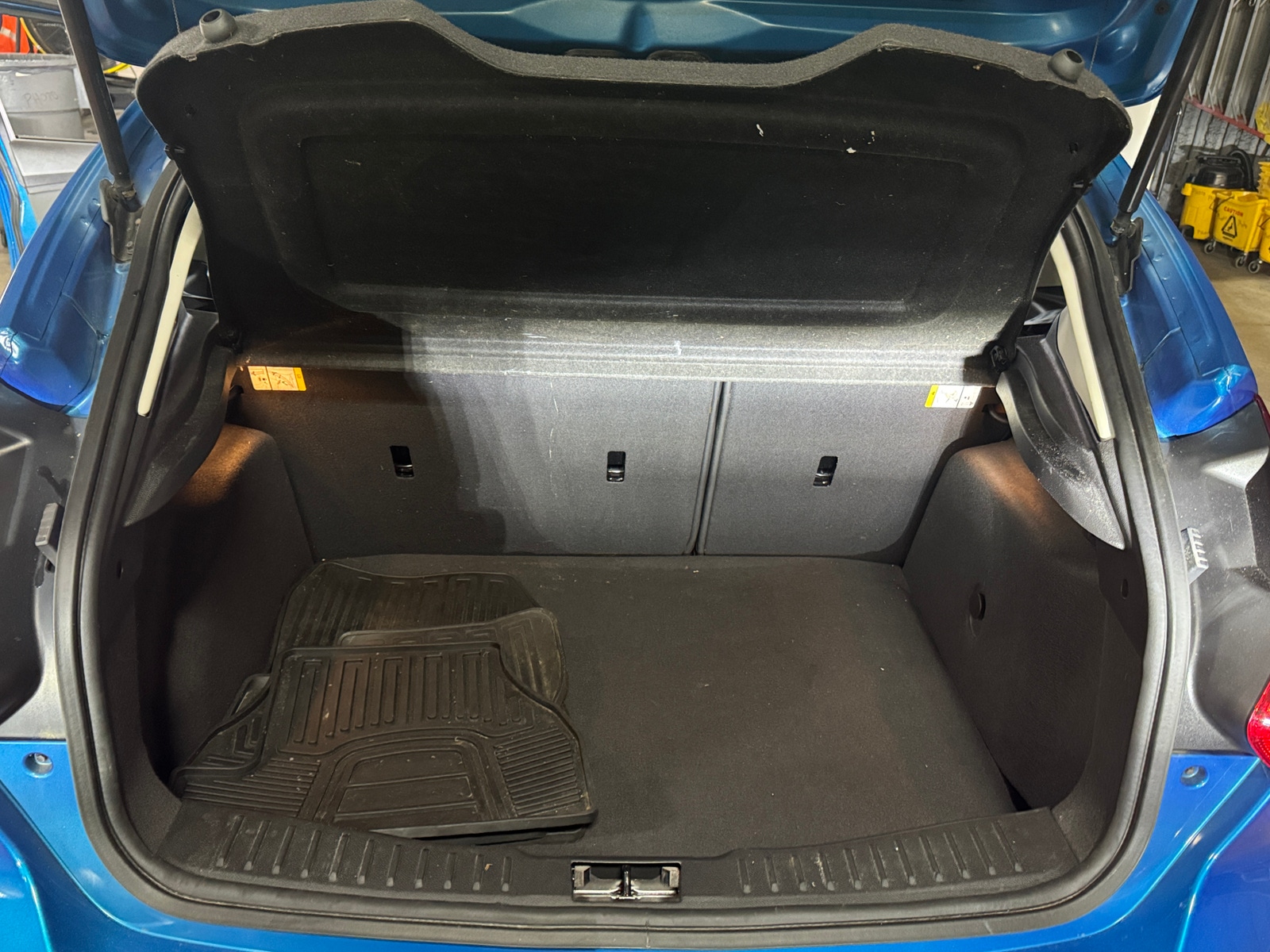 Thumbnail: 2012 Ford Focus - 7