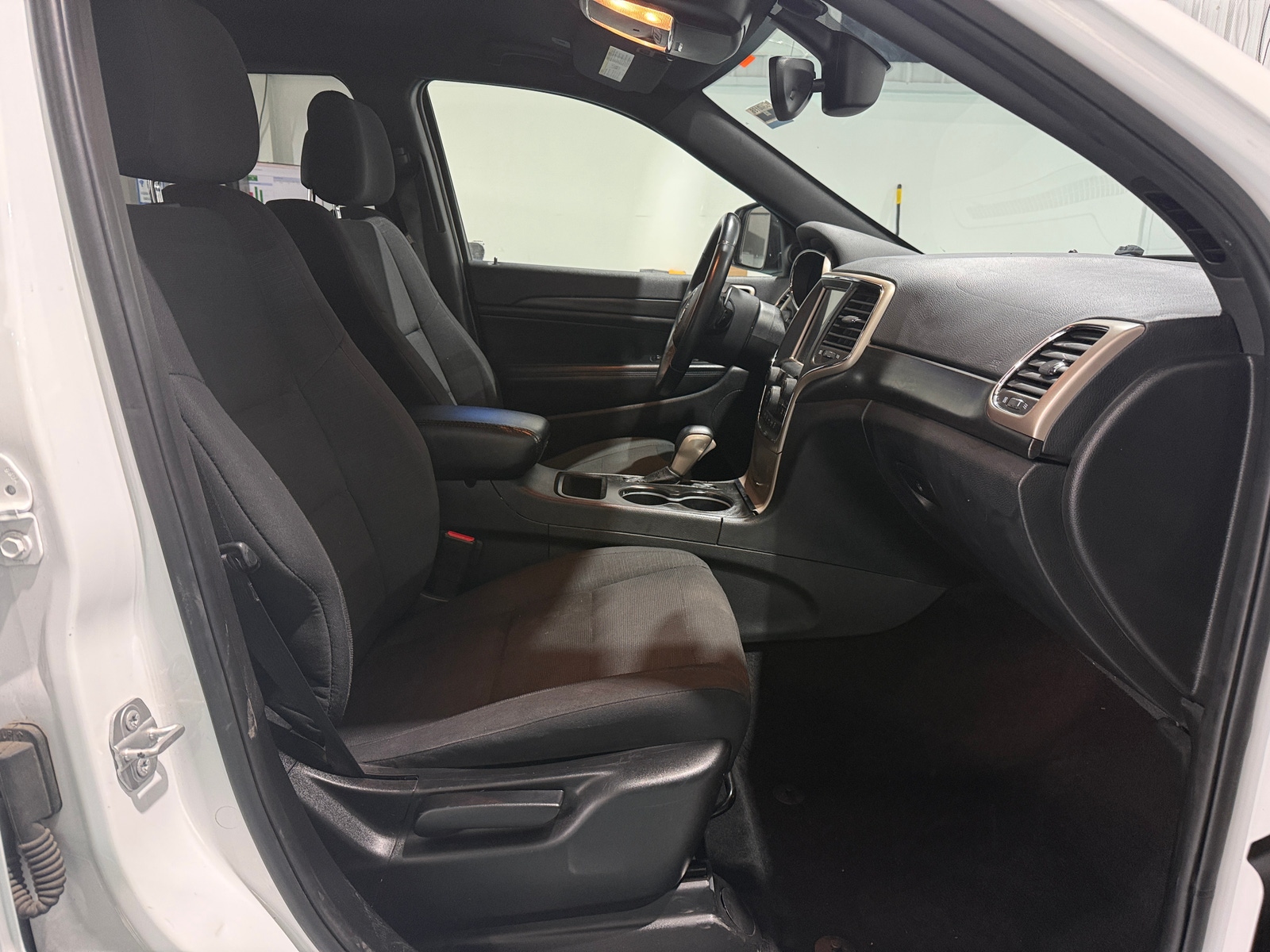 Thumbnail: 2017 Jeep Grand Cherokee - 2