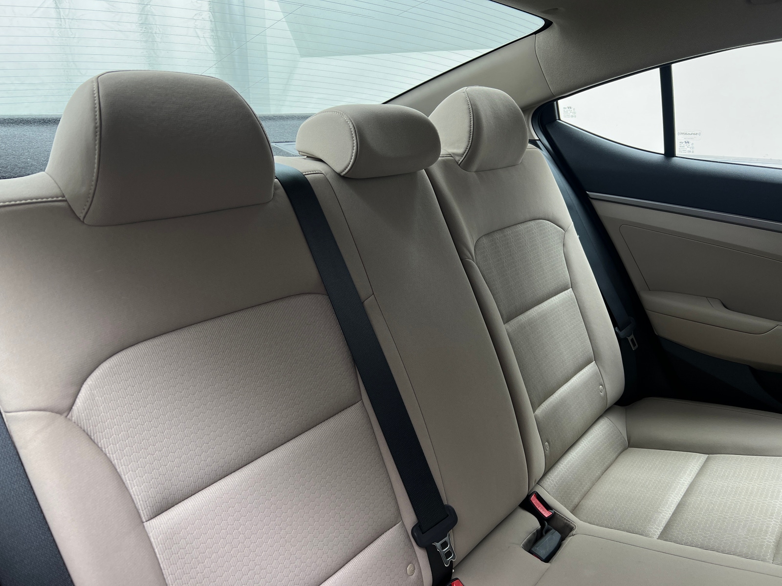 Thumbnail: 2017 Hyundai Elantra - 6