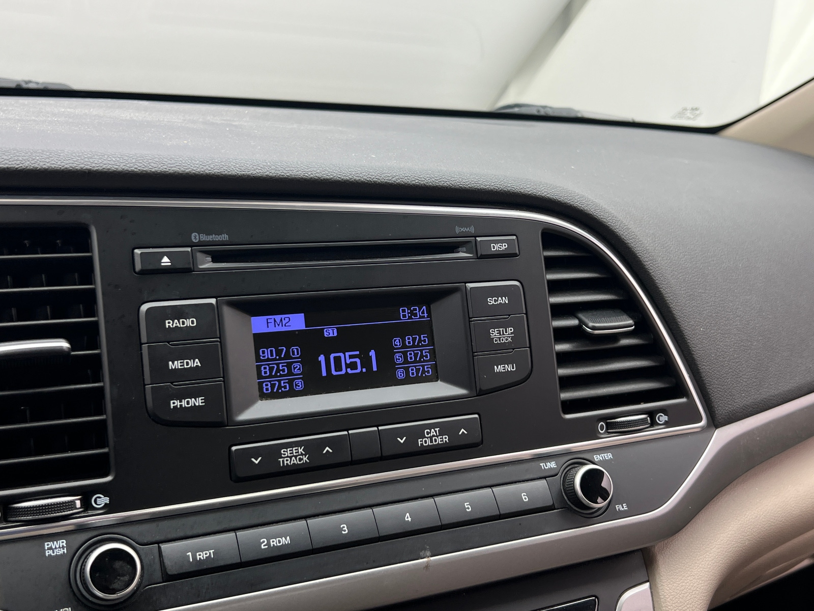 Thumbnail: 2017 Hyundai Elantra - 4