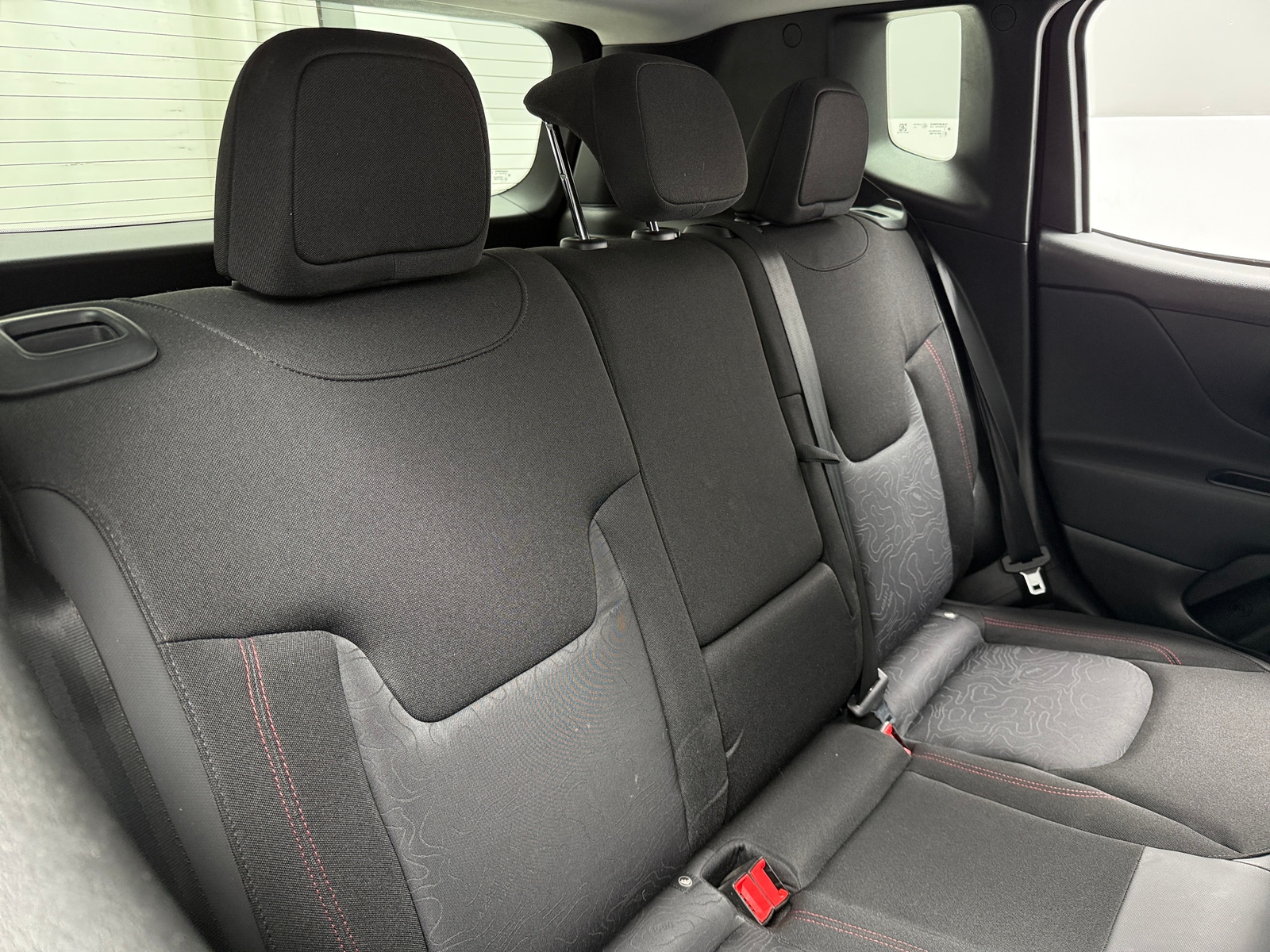 Thumbnail: 2018 Jeep Renegade - 6