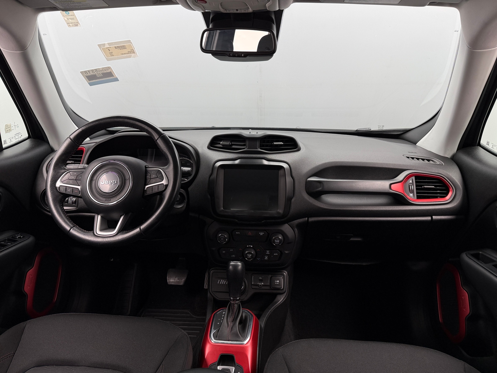 Thumbnail: 2018 Jeep Renegade - 3