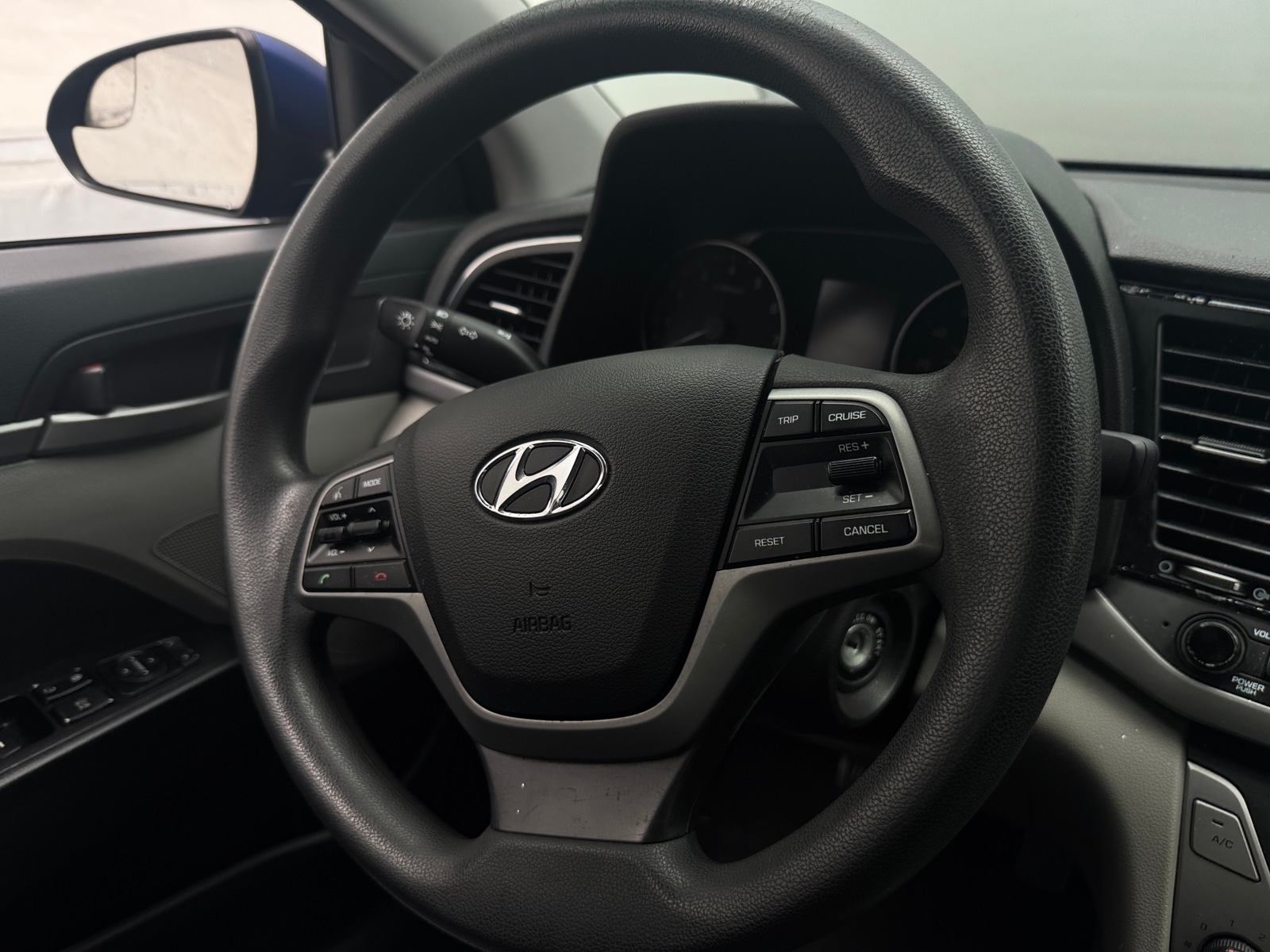 Thumbnail: 2017 Hyundai Elantra - 5