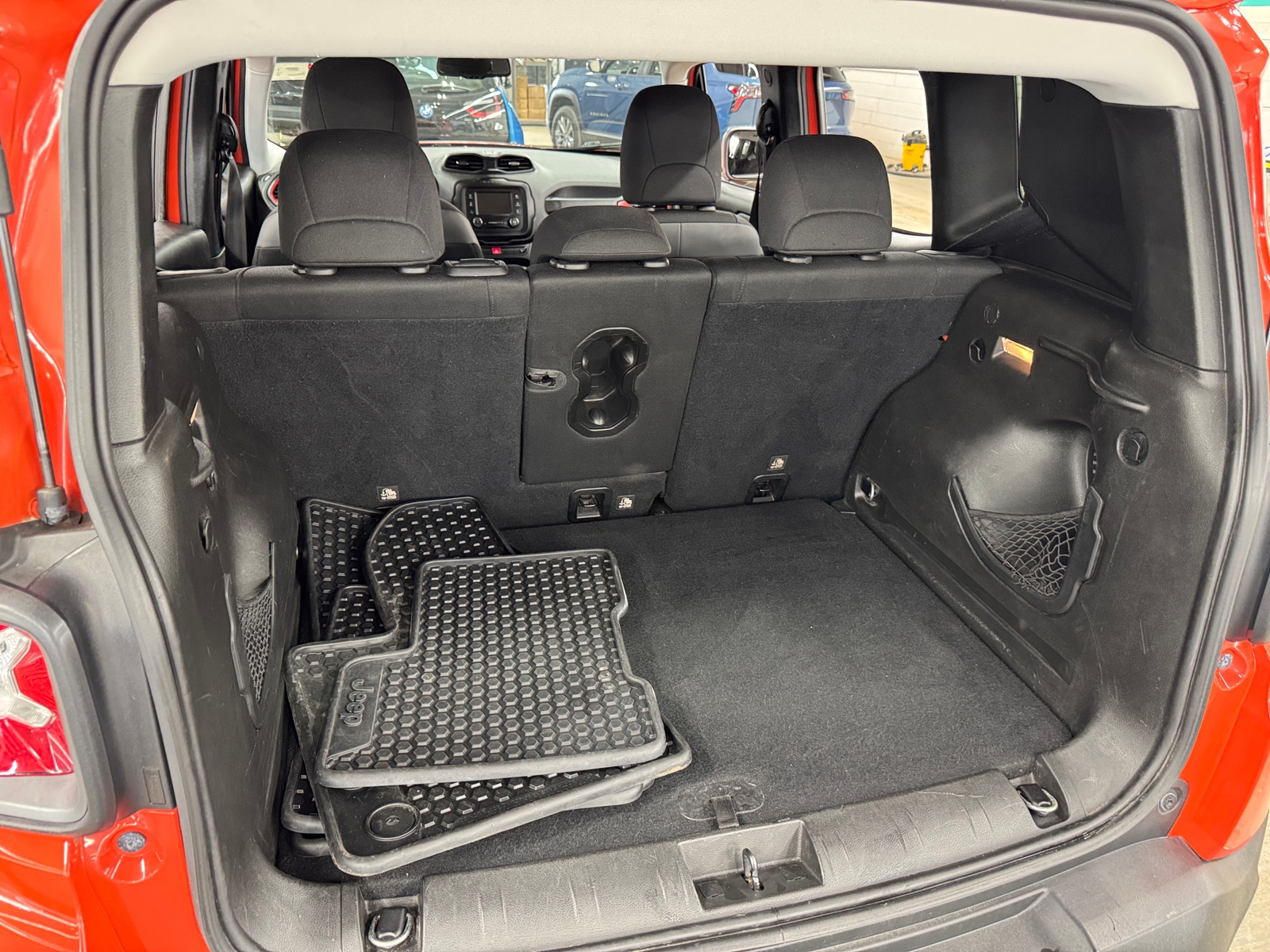 Thumbnail: 2017 Jeep Renegade - 7